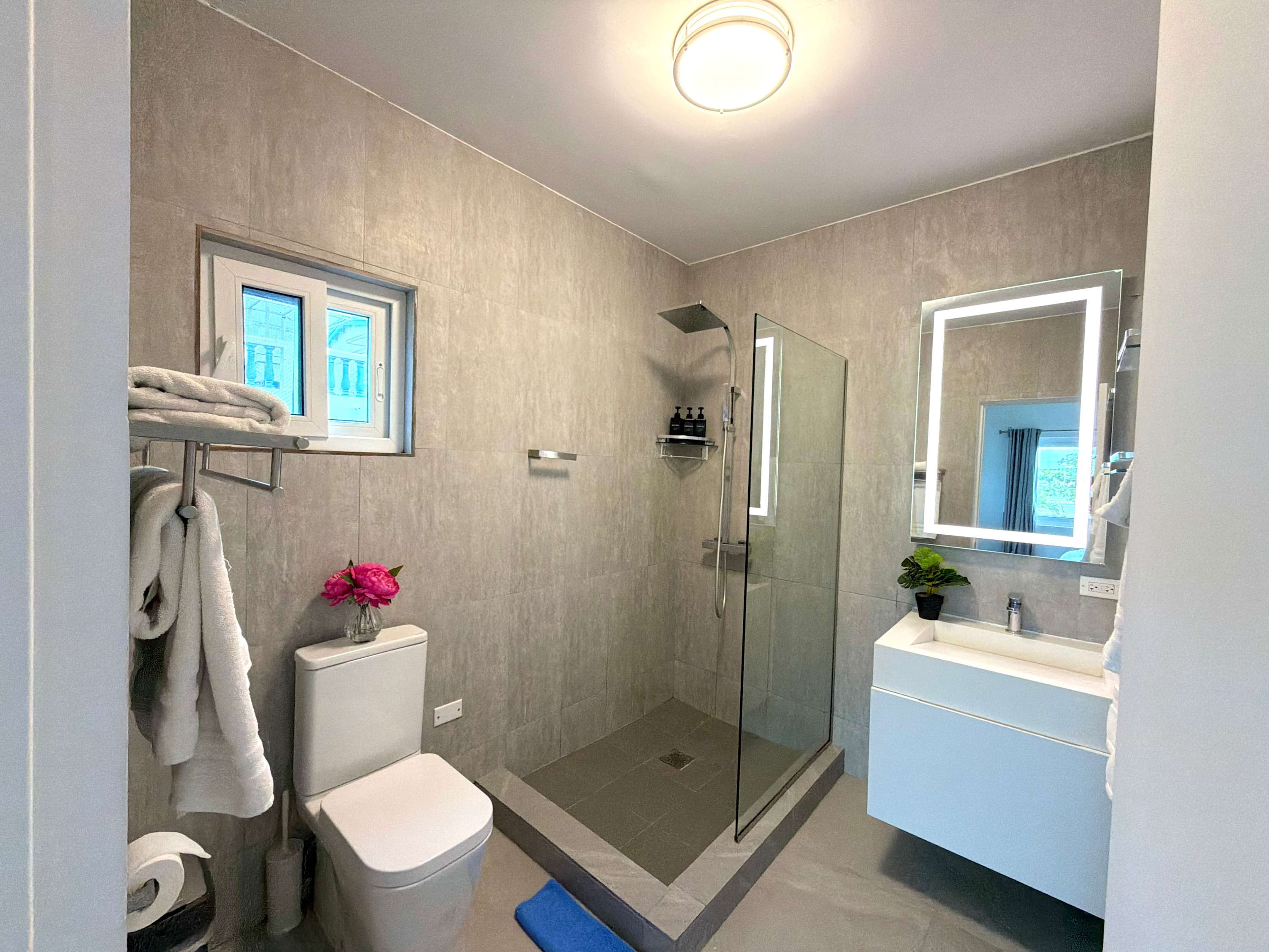 SeaCove 2 BRM Condo Steps to the Beach · Simpson Bay | SeaLaVie SXM — photo 9