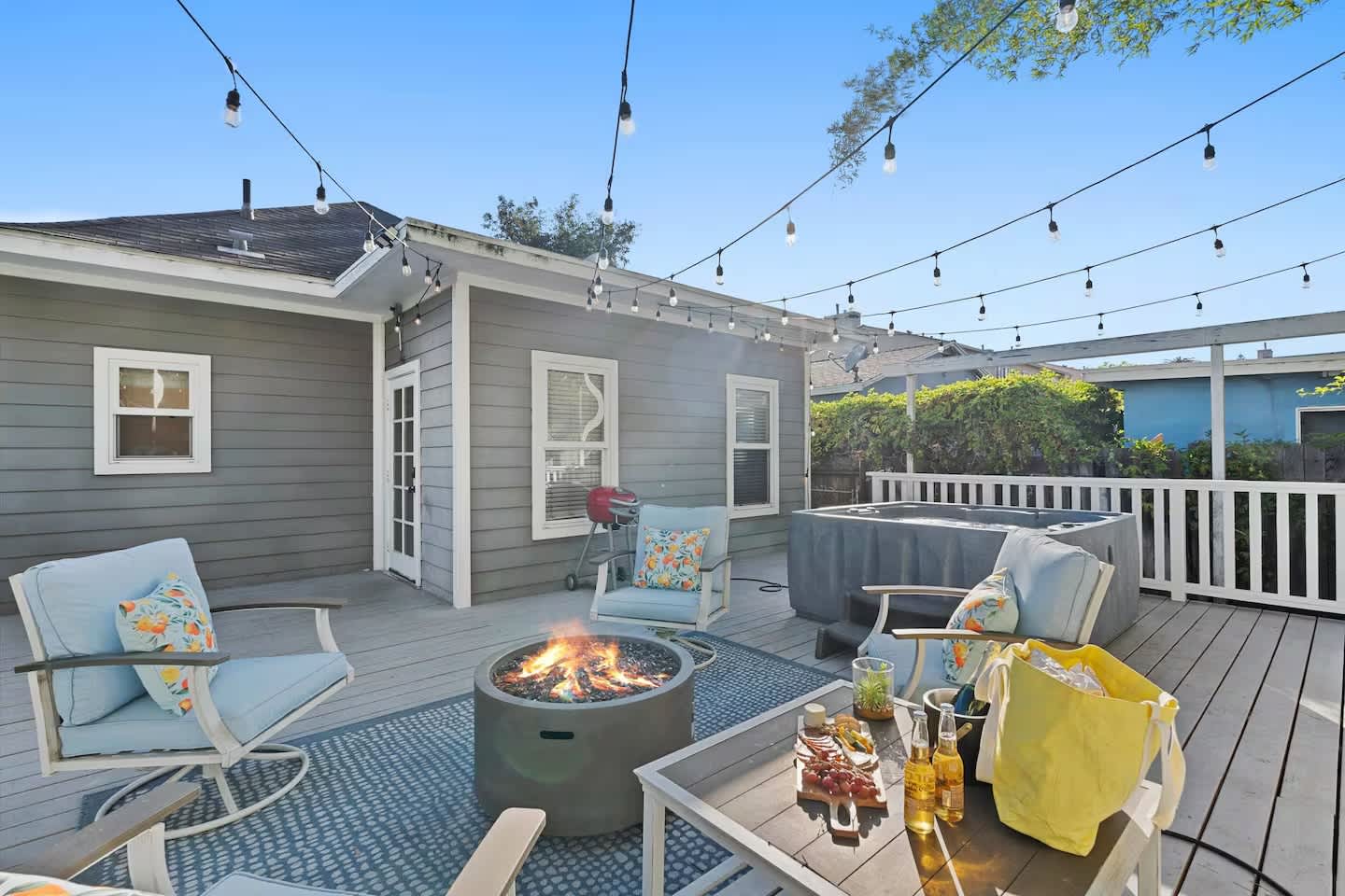 Point Loma Cozy Retreat - Spa l AC l Parking — San Diego, CA — vacation rental