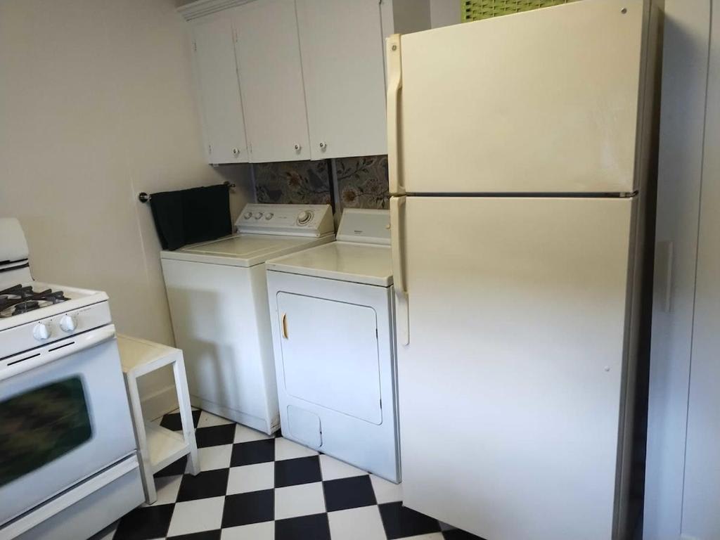 Spacious 2BR | Perfect for Work Crews or Families