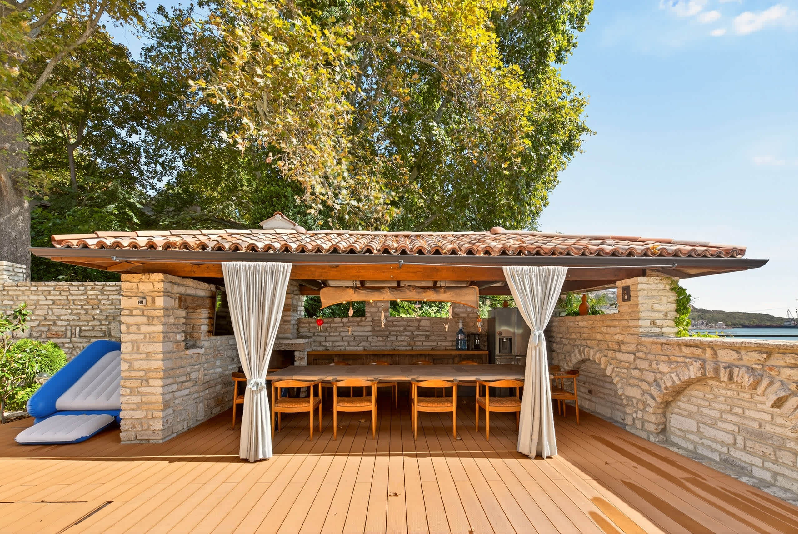 Property thumbnail 22