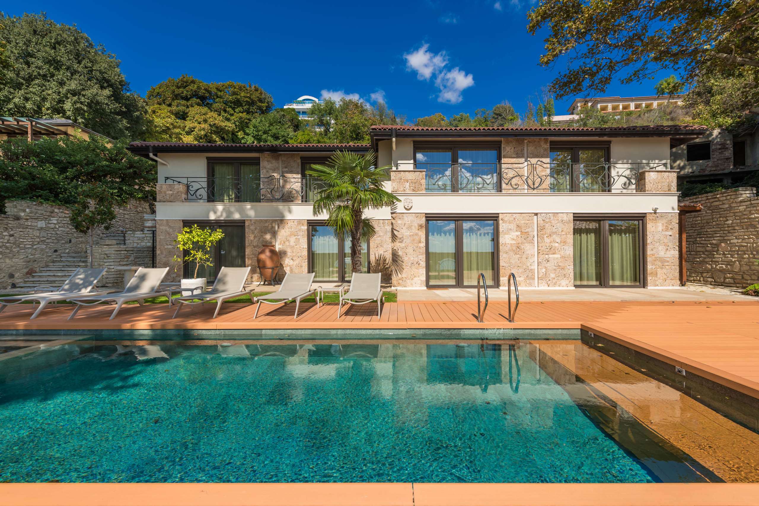 Property thumbnail 18