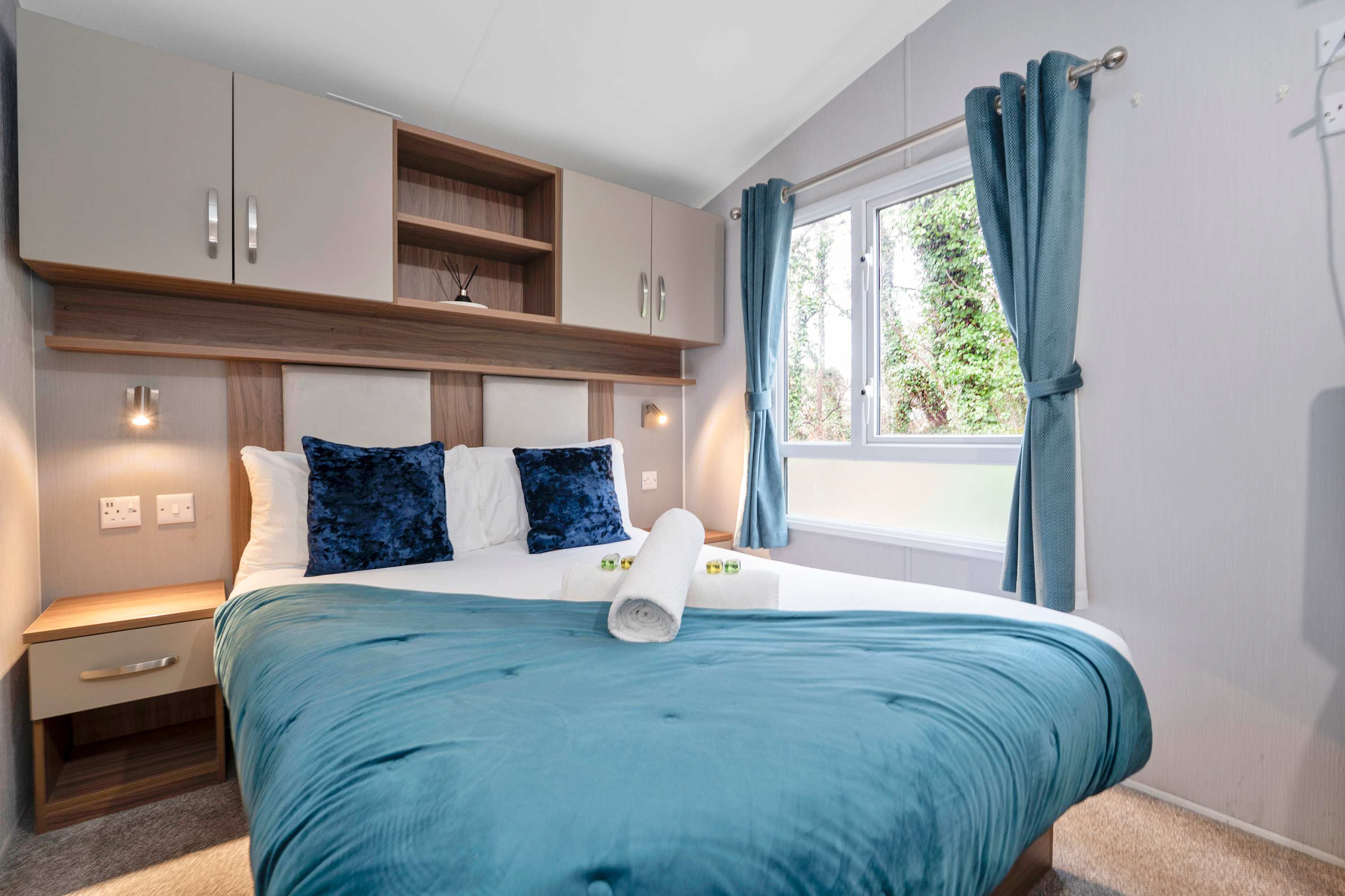 Carnoustie Shores - 3Beds Luxury Coastal Lodge Sleeps 8 serviced apartment - UK - VivreStays