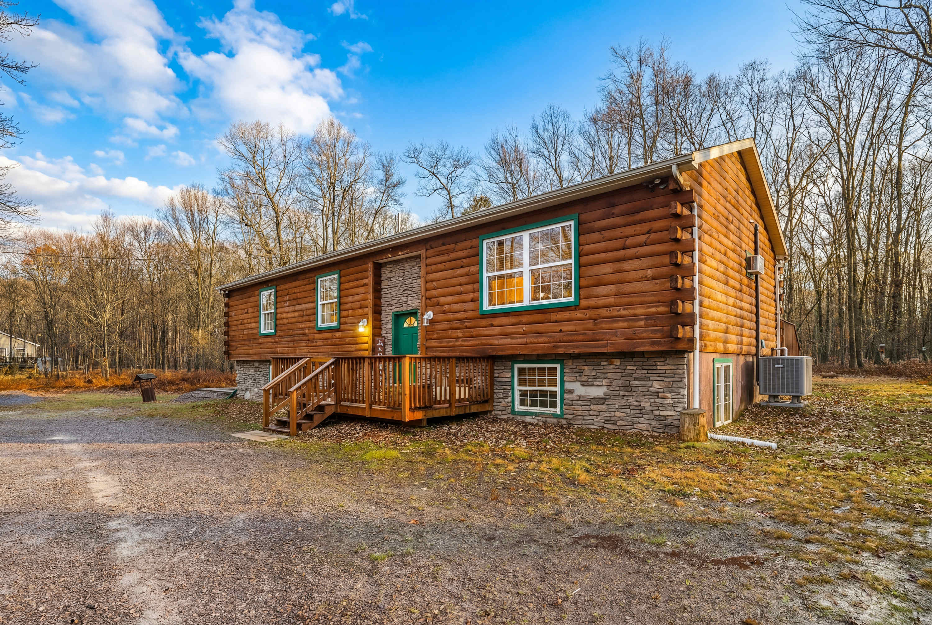 Mountain Retreat: Hot Tub | Game Room | Basketball