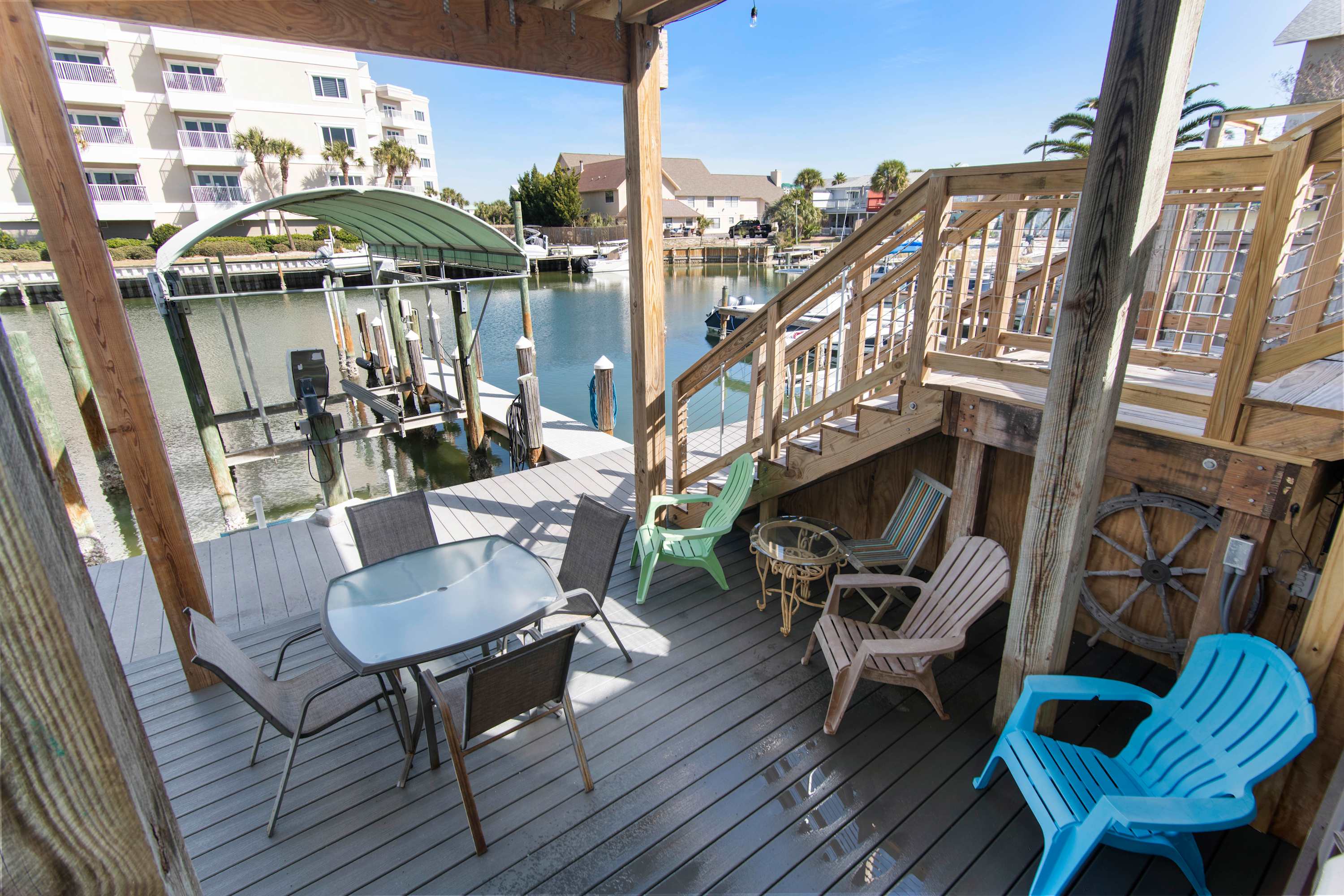 Perfect Harbor Townhome with Hot Tub, Beach Access