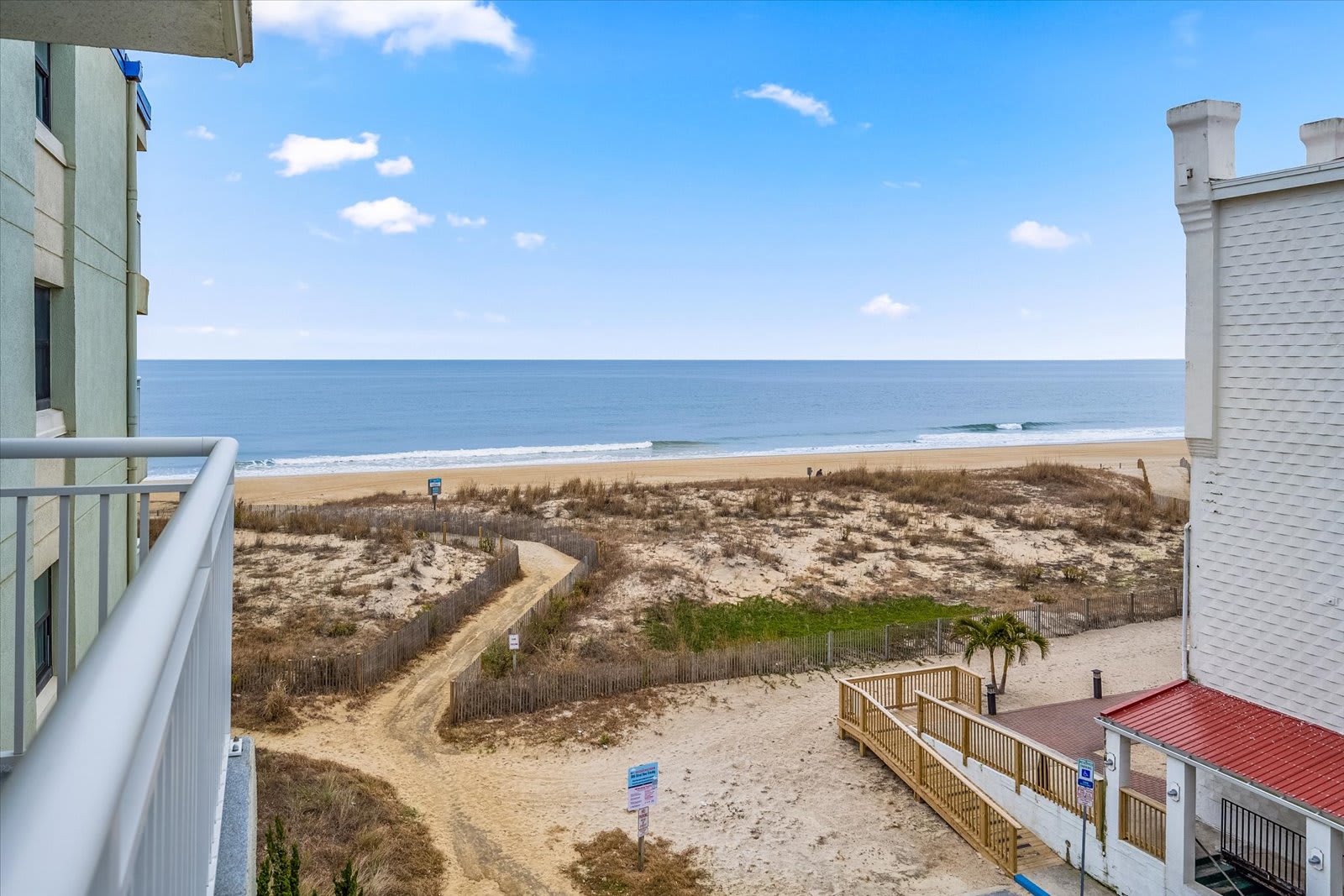 Beachfront Condo w Prime Location and Great Views | Photo 3