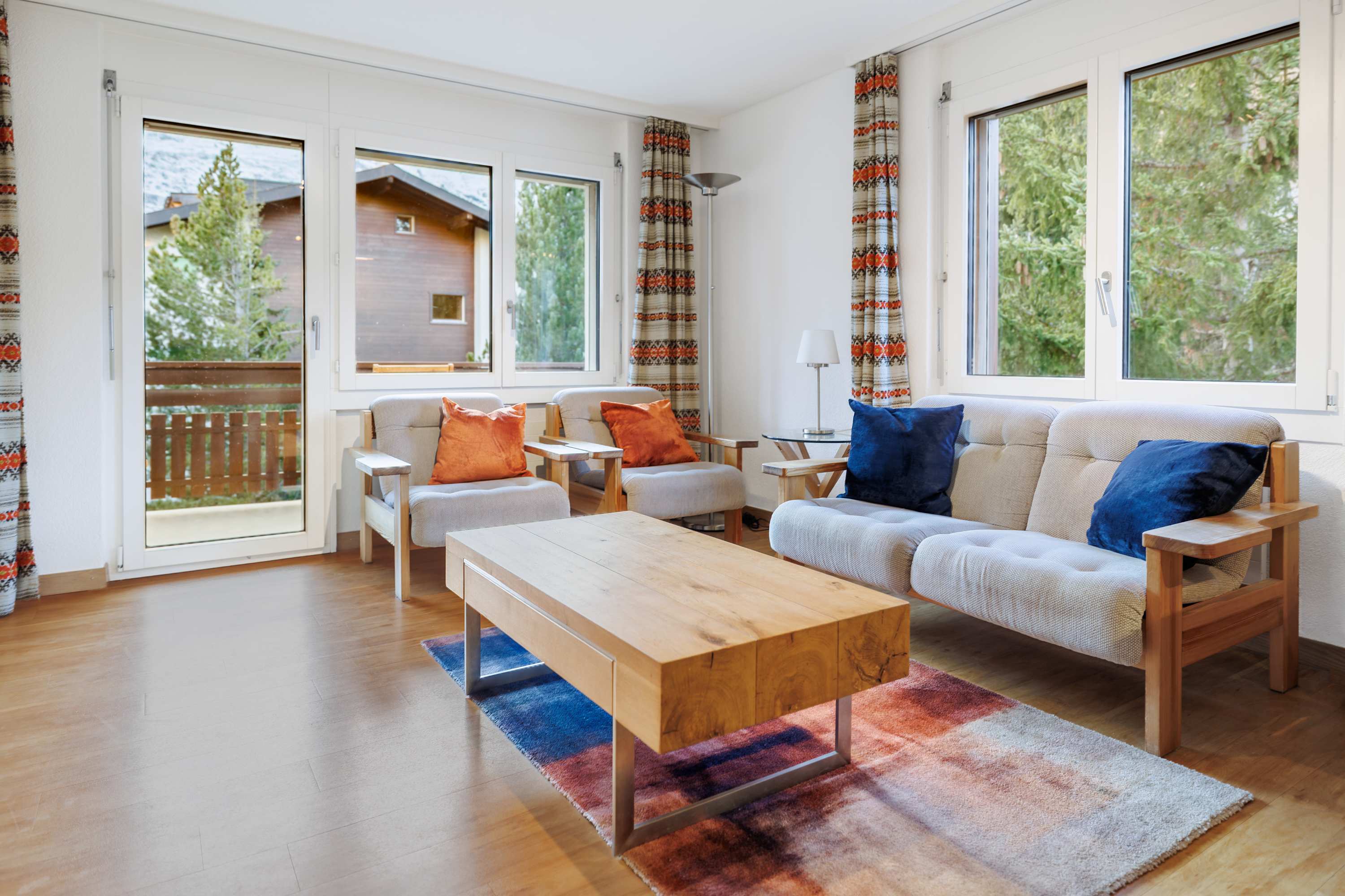 Everest 3rd floor west: Modern & quiet flat for 4 — Saas-Fee, Valais — vacation rental