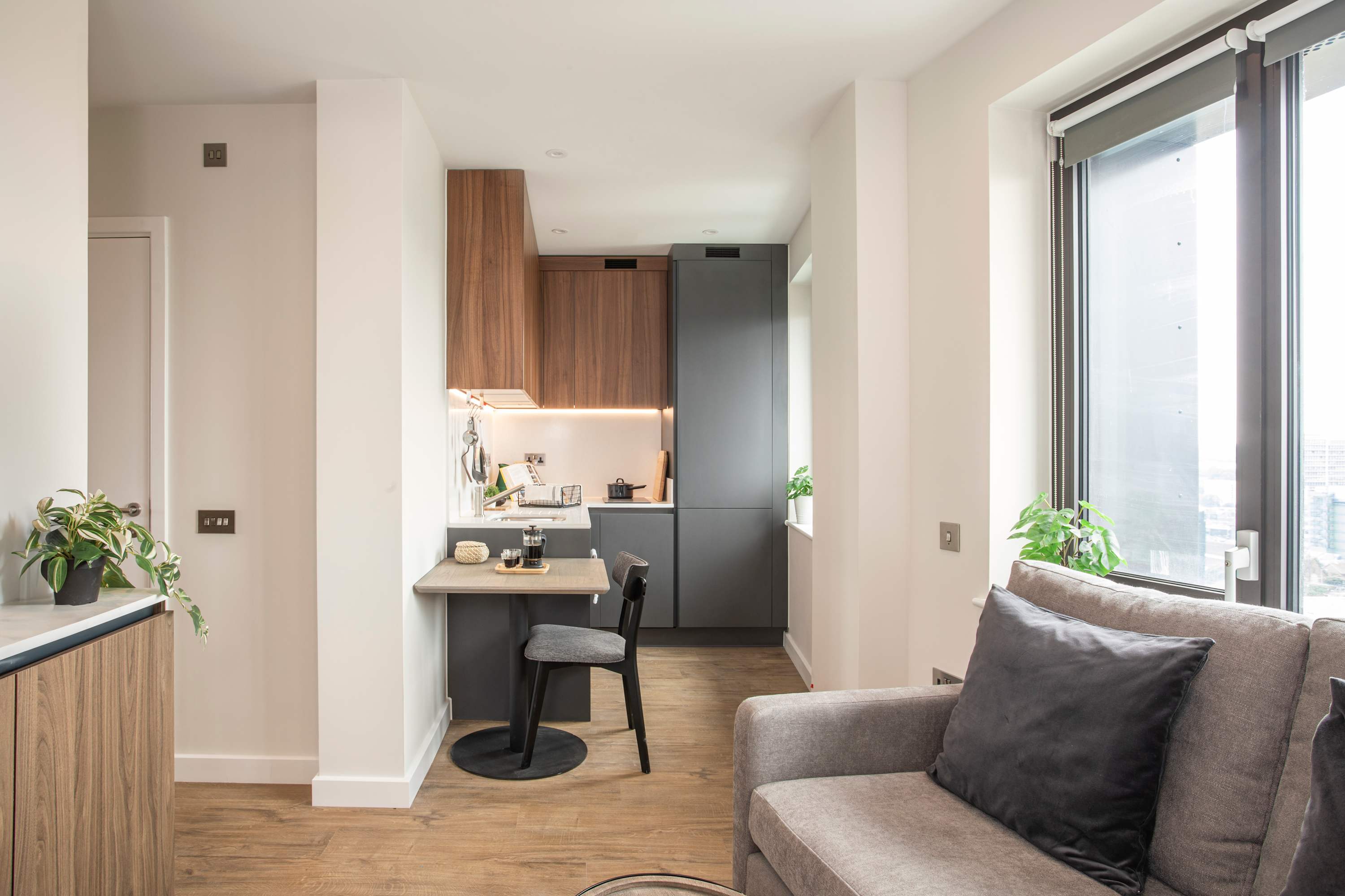 Skyline view - Gym & CoWorking : StayCozy