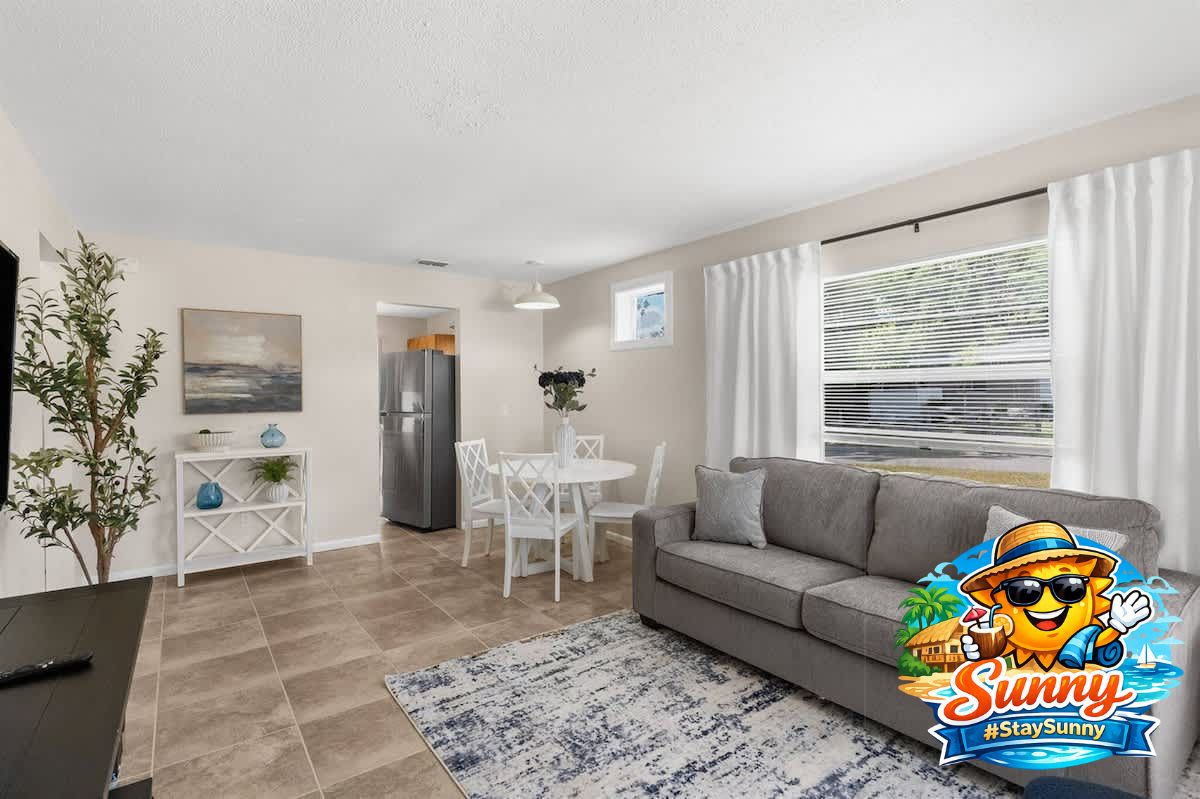 Cozy Haven With Fully Equipped Kitchen - Inviting Retreat - Dade City, FL