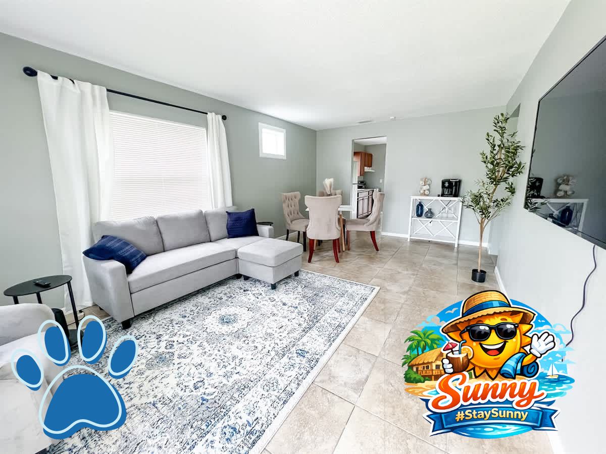 Charming Oasis With Modern Amenities - Inviting Retreat - Dade City, FL