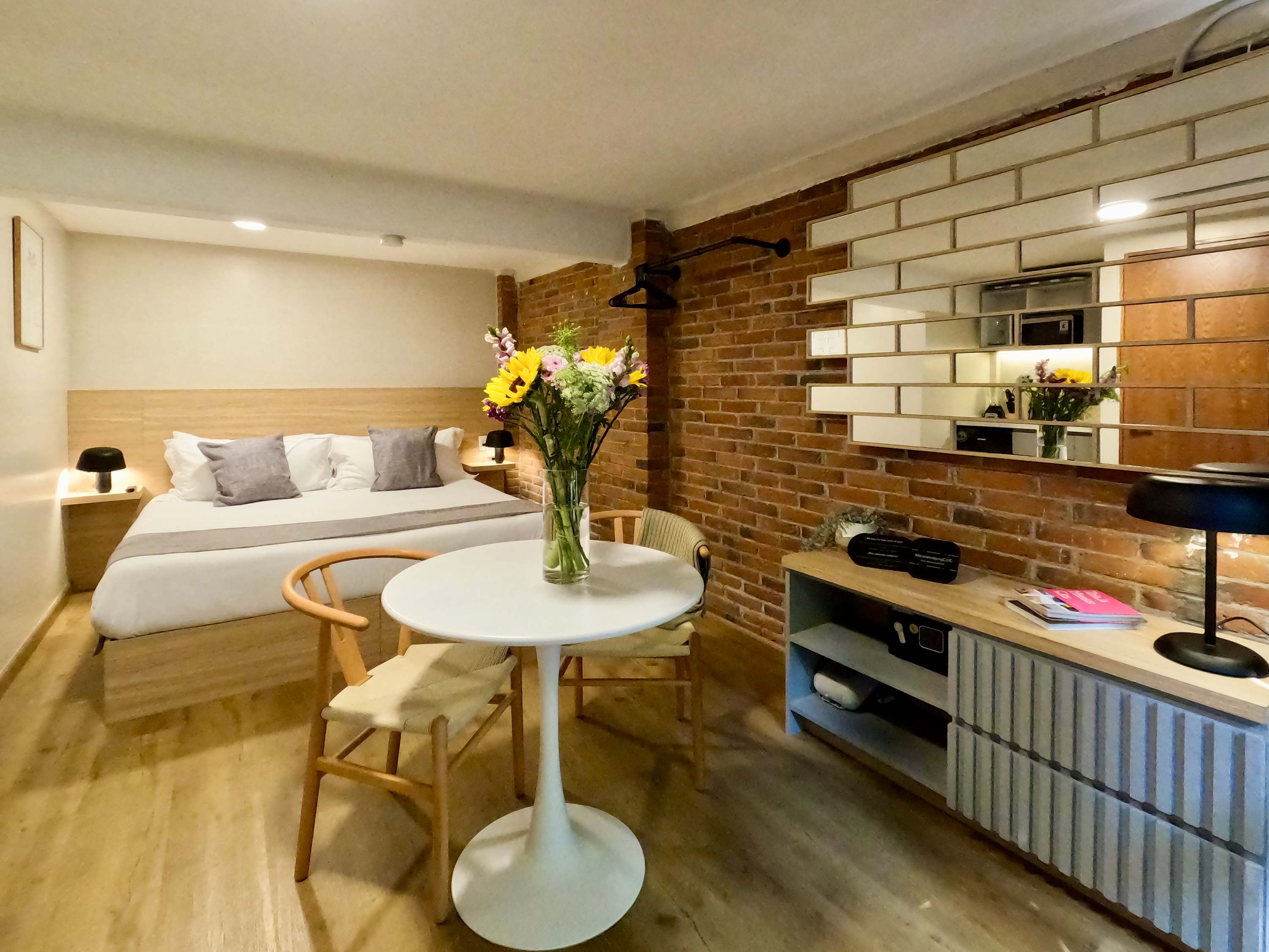 Chic pied-à-terre in Coyoacán | Private Patio — Ciudad de México, Ciudad de México — vacation rental