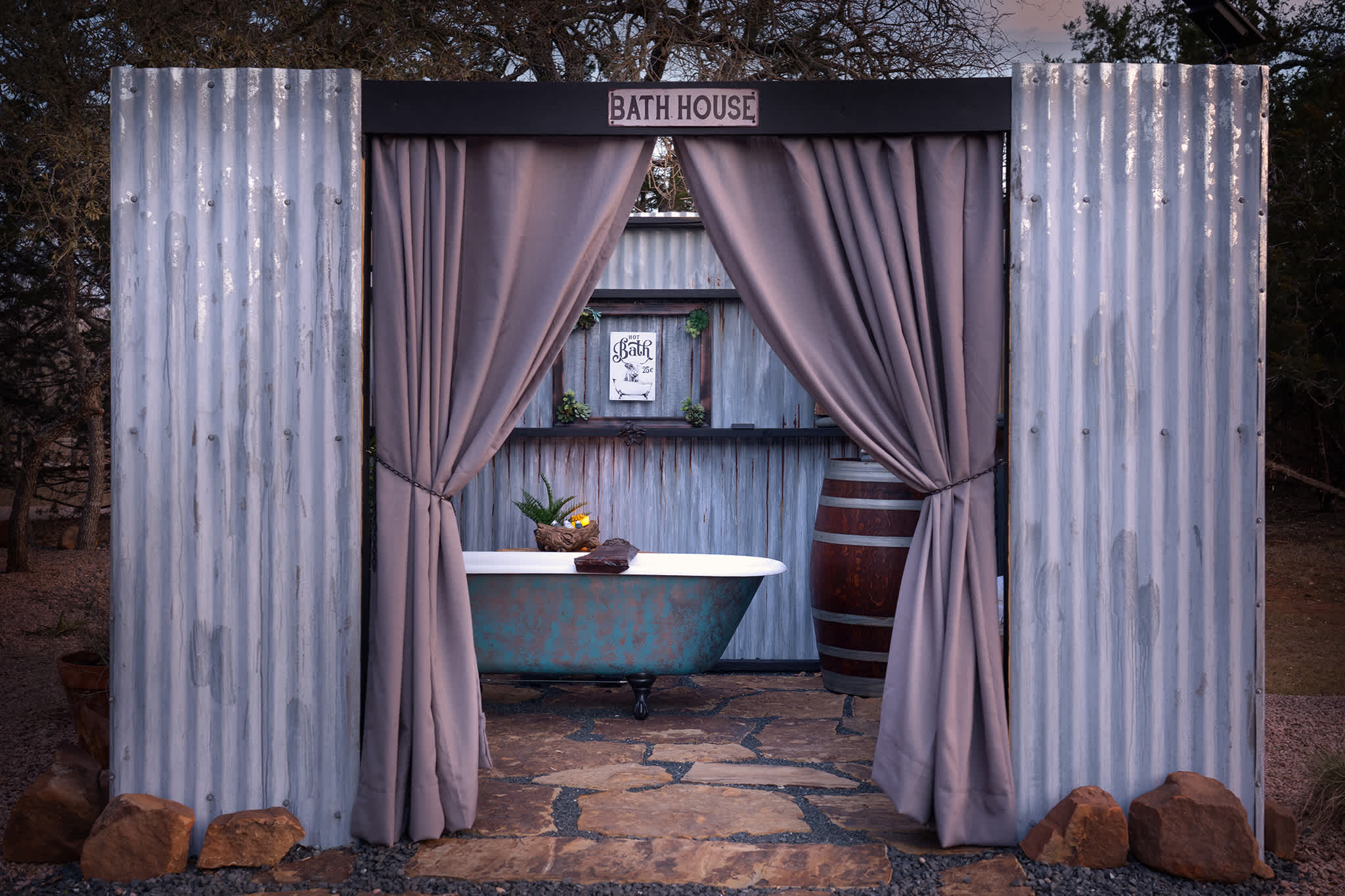 A Nest For Two, Bird Blind, Bathhouse, Secluded! — Fredericksburg, TX — vacation rental