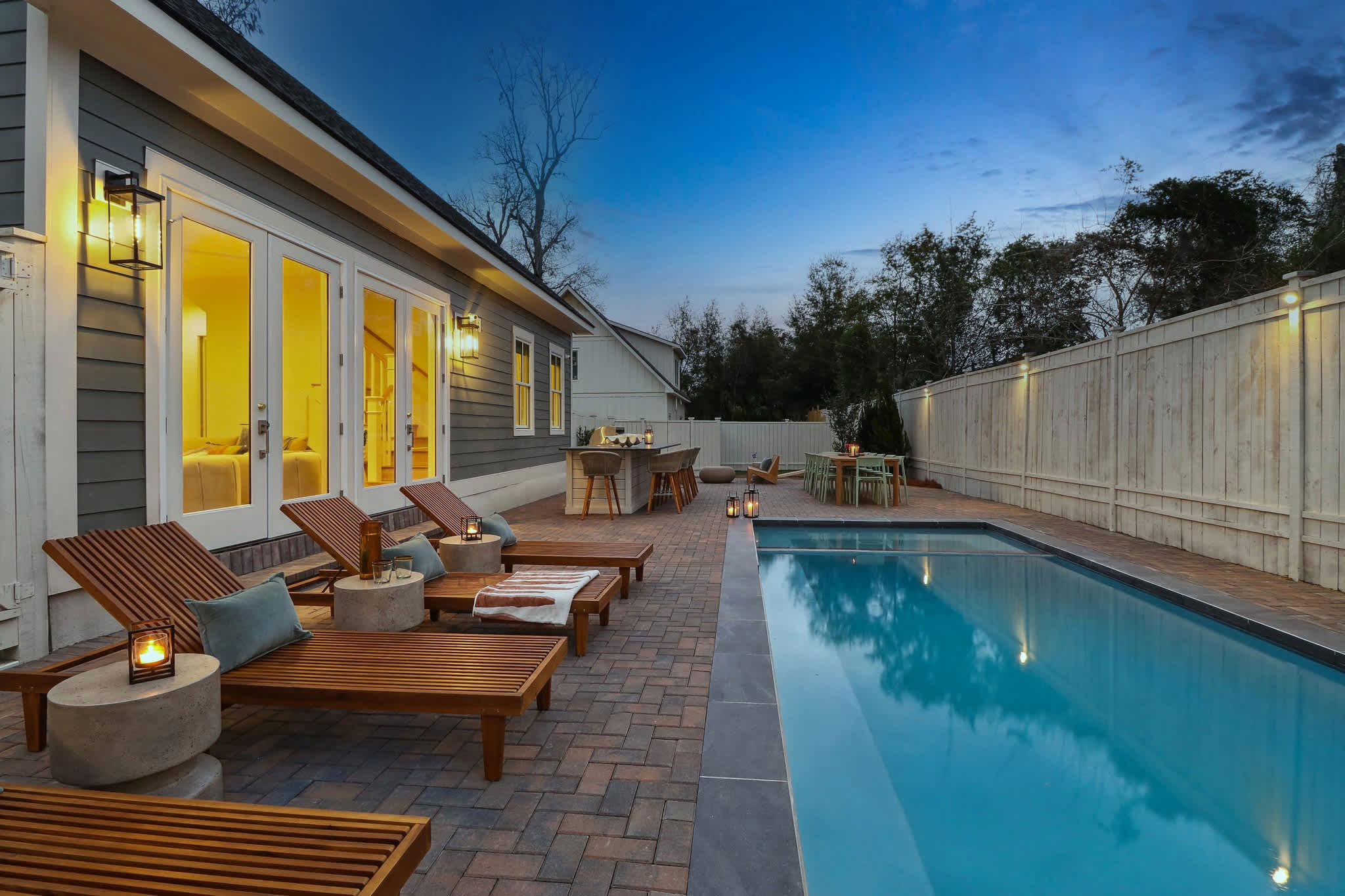 12 Bedroom Compound | 38 Guests | Private Pool β Savannah, GA β vacation rental