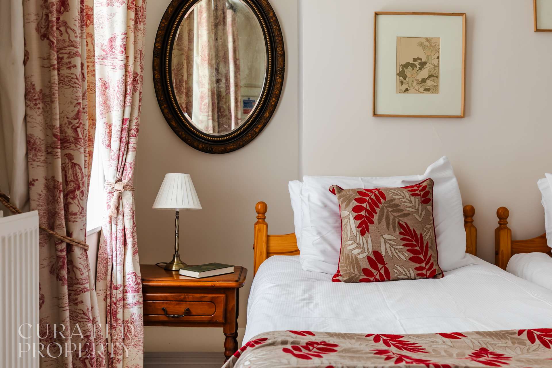 View The Admirals House - Central Bath & Free Parking! in Vineyards 20 BA1 5NA The Admirals House - Central Bath & Free Parking! in Vineyards 20 BA1 5NA - Property image 22 - VivreStays