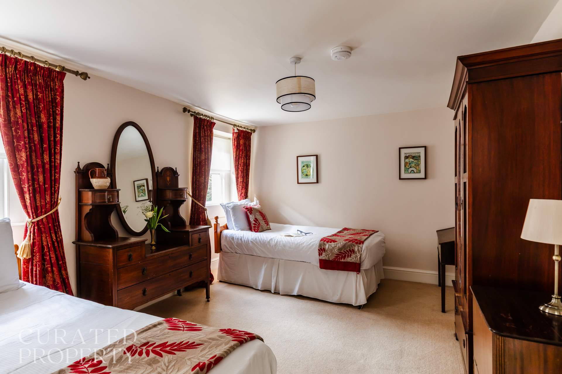 View The Admirals House - Central Bath & Free Parking! in Vineyards 20 BA1 5NA The Admirals House - Central Bath & Free Parking! in Vineyards 20 BA1 5NA - Property image 43 - VivreStays
