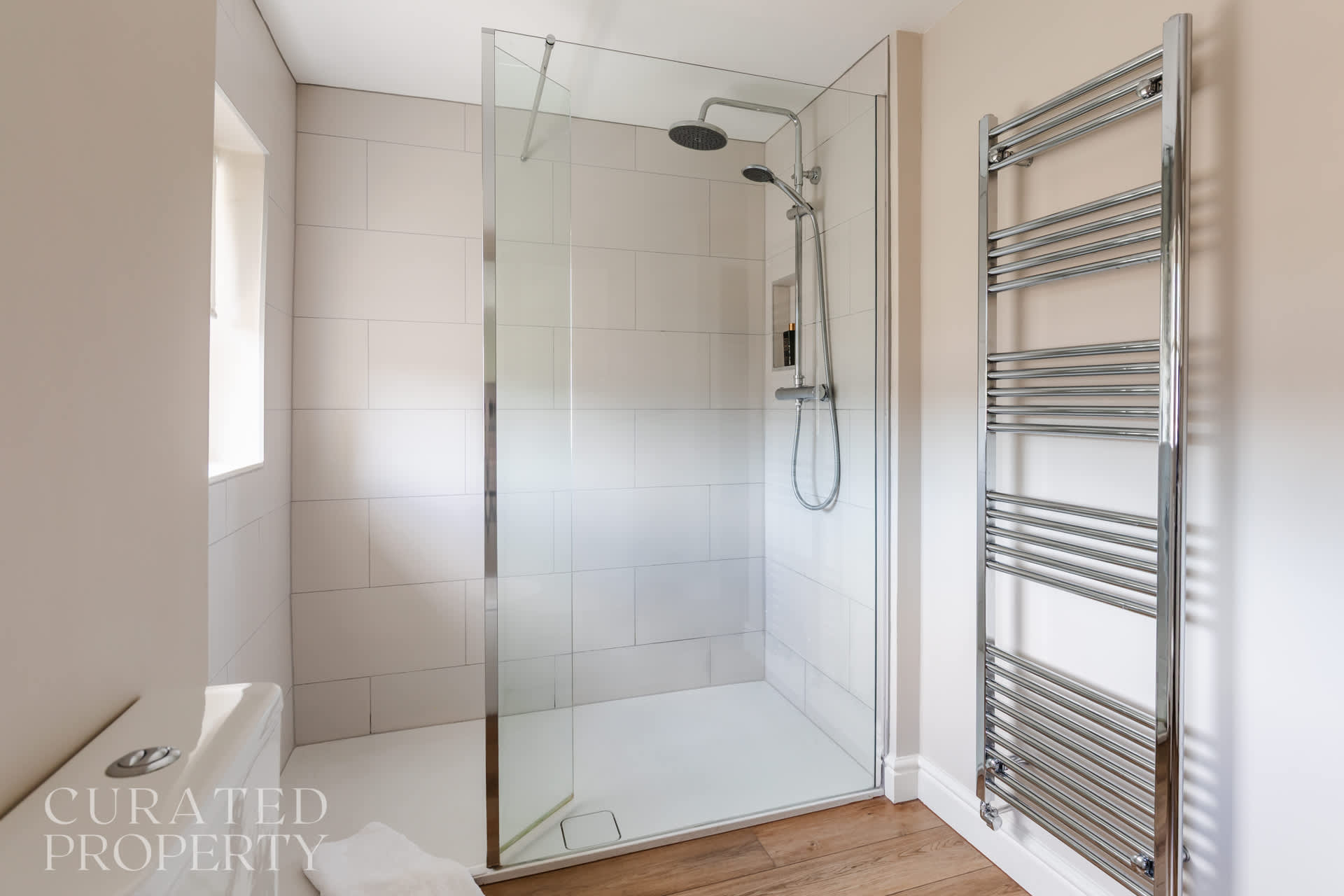 View The Admirals House - Central Bath & Free Parking! in Vineyards 20 BA1 5NA The Admirals House - Central Bath & Free Parking! in Vineyards 20 BA1 5NA - Property image 46 - VivreStays