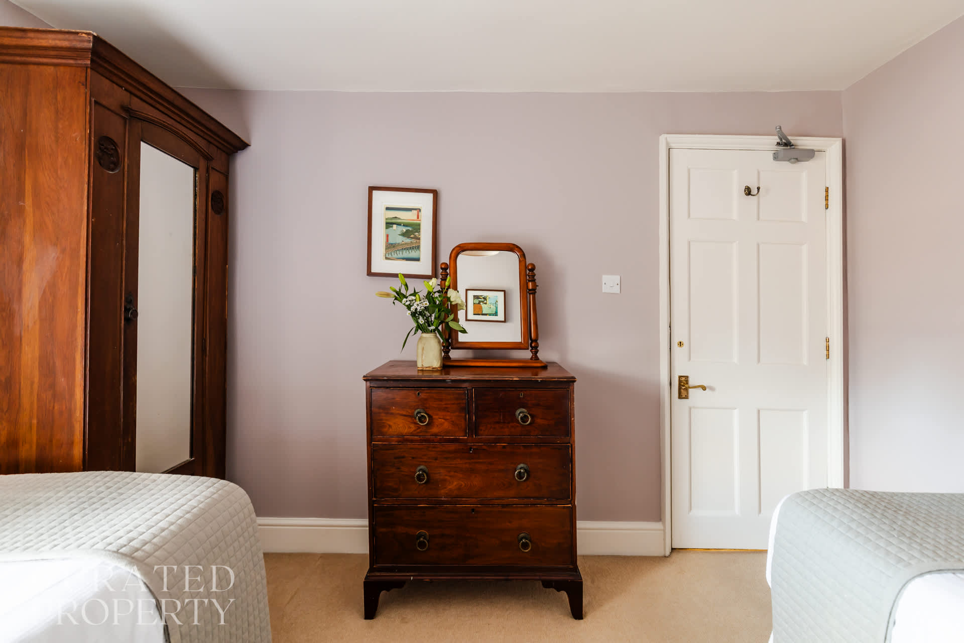 View The Admirals House - Central Bath & Free Parking! in Vineyards 20 BA1 5NA The Admirals House - Central Bath & Free Parking! in Vineyards 20 BA1 5NA - Property image 52 - VivreStays