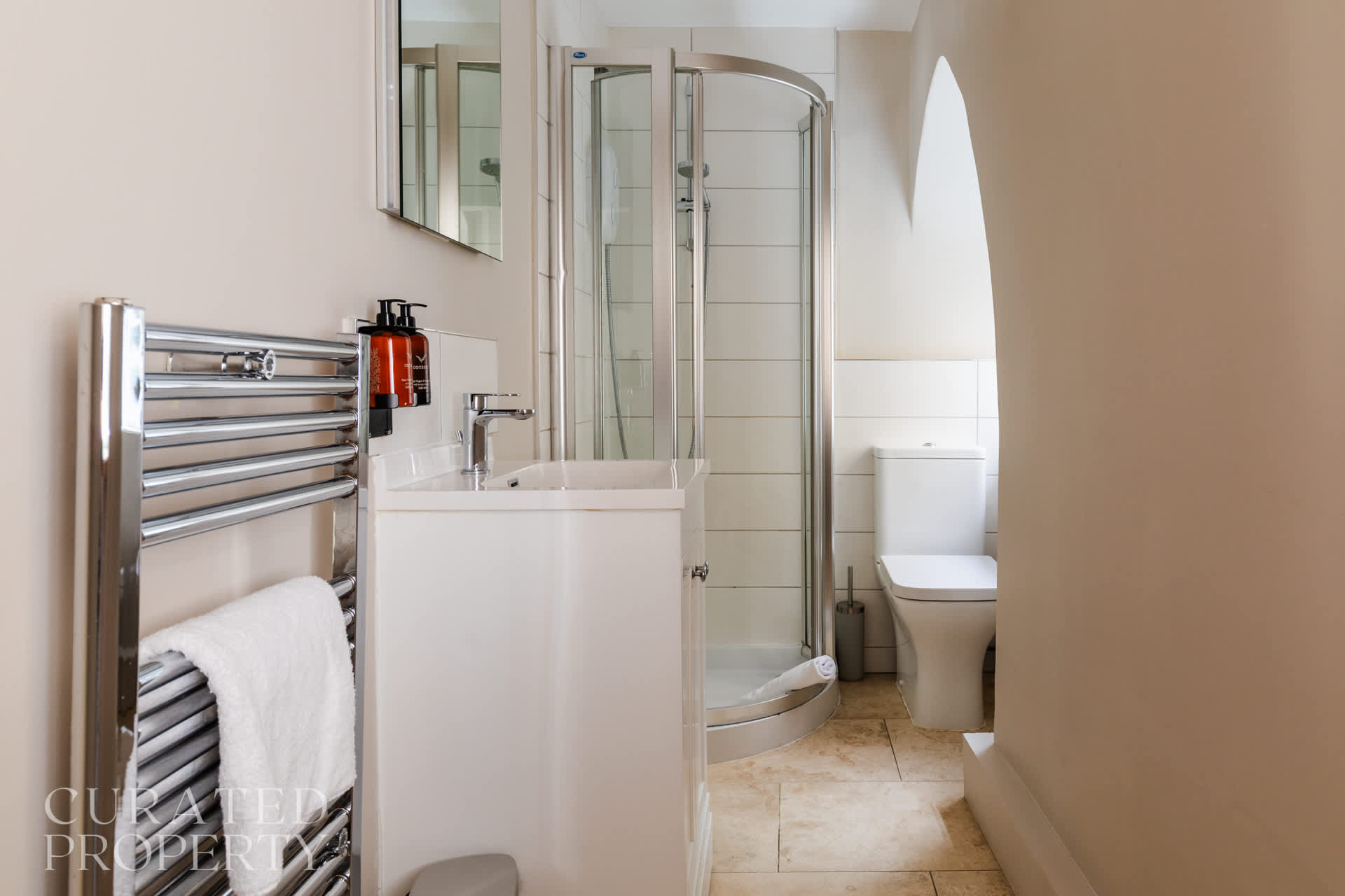 View The Admirals House - Central Bath & Free Parking! in Vineyards 20 BA1 5NA The Admirals House - Central Bath & Free Parking! in Vineyards 20 BA1 5NA - Property image 26 - VivreStays