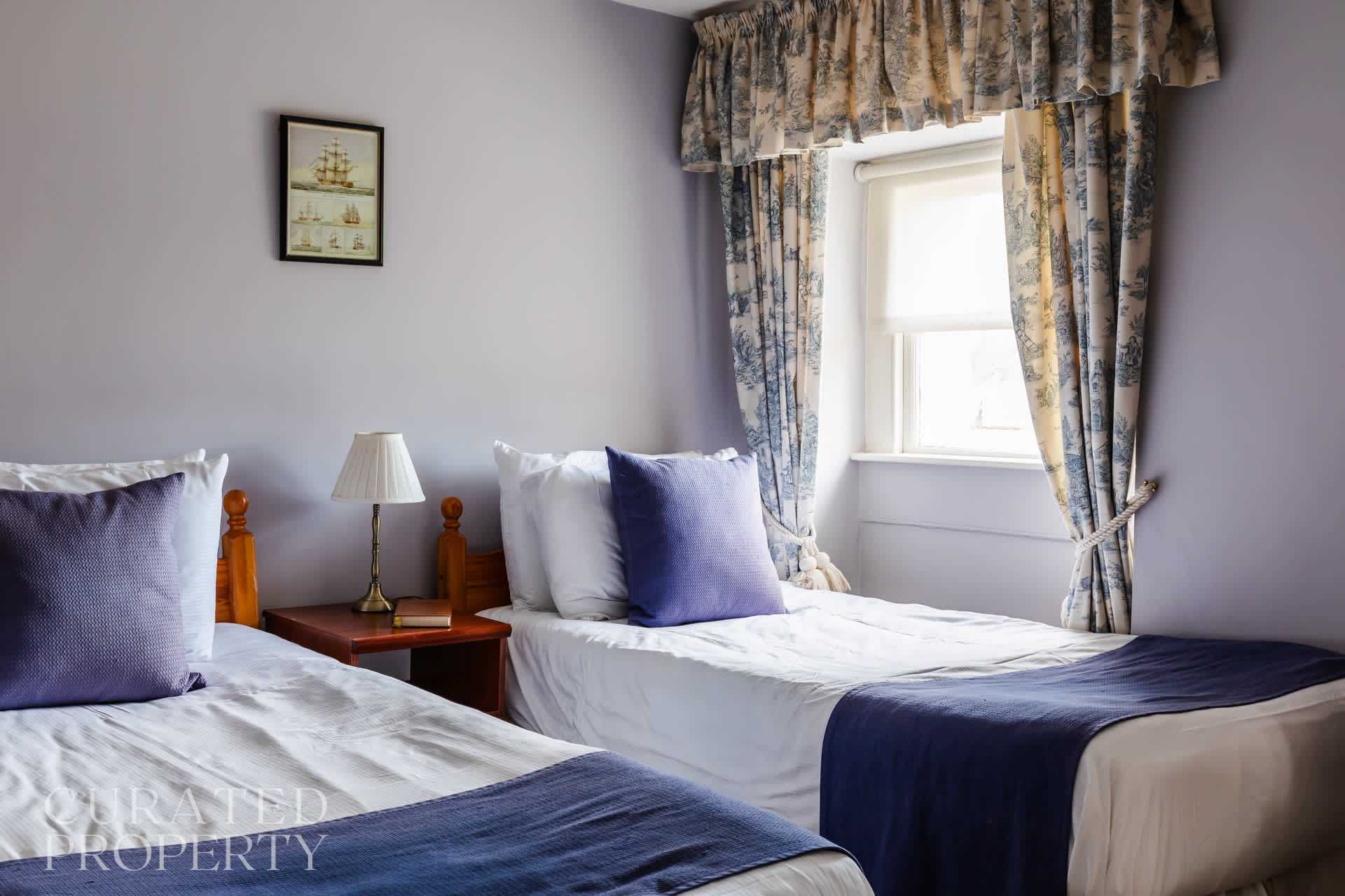 View The Admirals House - Central Bath & Free Parking! in Vineyards 20 BA1 5NA The Admirals House - Central Bath & Free Parking! in Vineyards 20 BA1 5NA - Property image 54 - VivreStays
