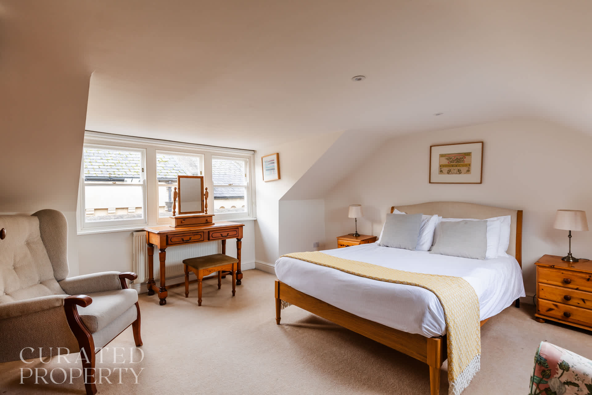 View The Admirals House - Central Bath & Free Parking! in Vineyards 20 BA1 5NA The Admirals House - Central Bath & Free Parking! in Vineyards 20 BA1 5NA - Property image 60 - VivreStays