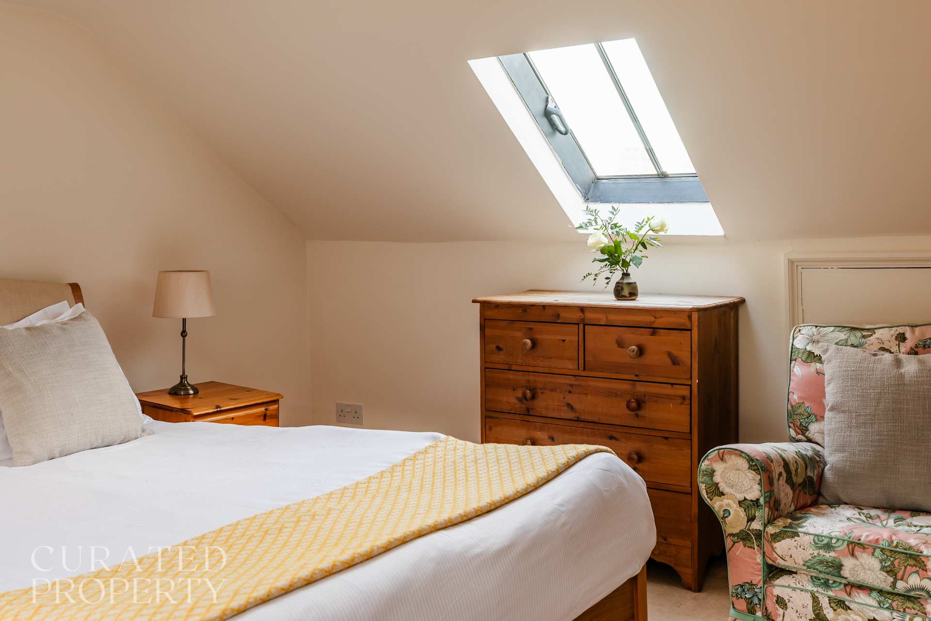 View The Admirals House - Central Bath & Free Parking! in Vineyards 20 BA1 5NA The Admirals House - Central Bath & Free Parking! in Vineyards 20 BA1 5NA - Property image 63 - VivreStays