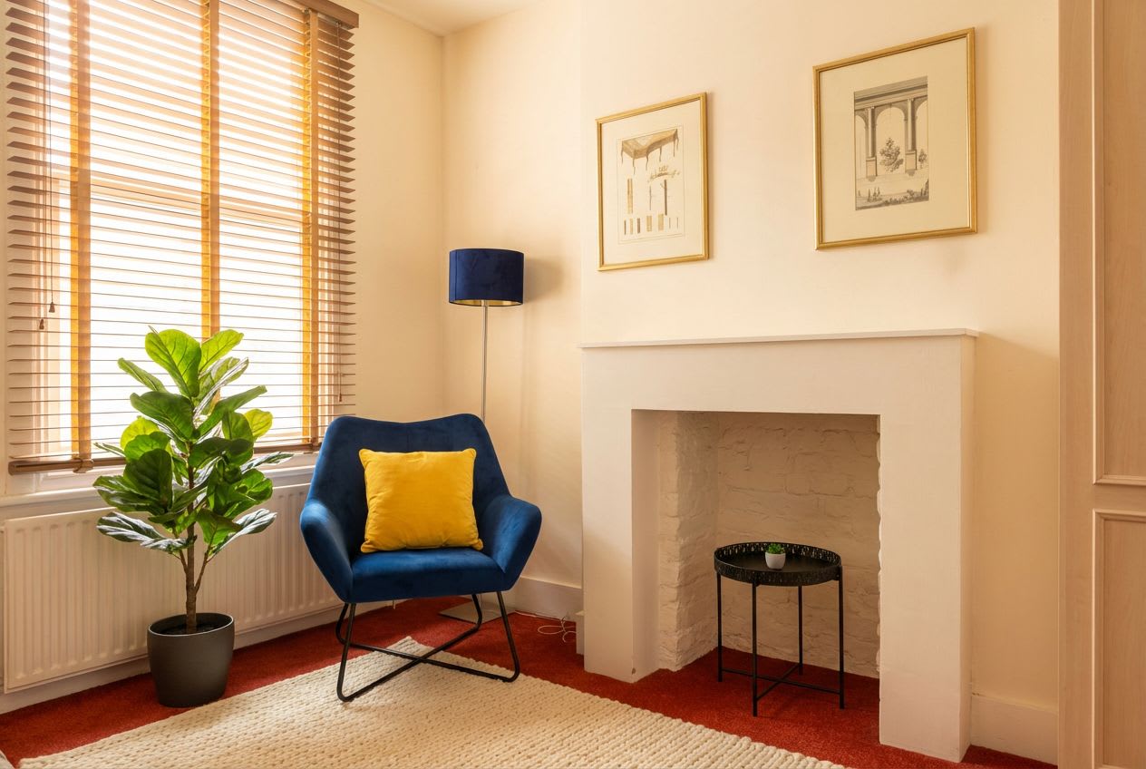 View The Victorian Fulham Retreat. 2BR Spacious in Mirabel Road 141 SW6 7EQ The Victorian Fulham Retreat. 2BR Spacious in Mirabel Road 141 SW6 7EQ - Property image 17 - VivreStays