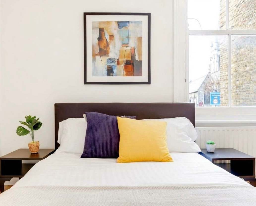View The Victorian Fulham Retreat. 2BR Spacious in Mirabel Road 141 SW6 7EQ The Victorian Fulham Retreat. 2BR Spacious in Mirabel Road 141 SW6 7EQ - Property image 15 - VivreStays
