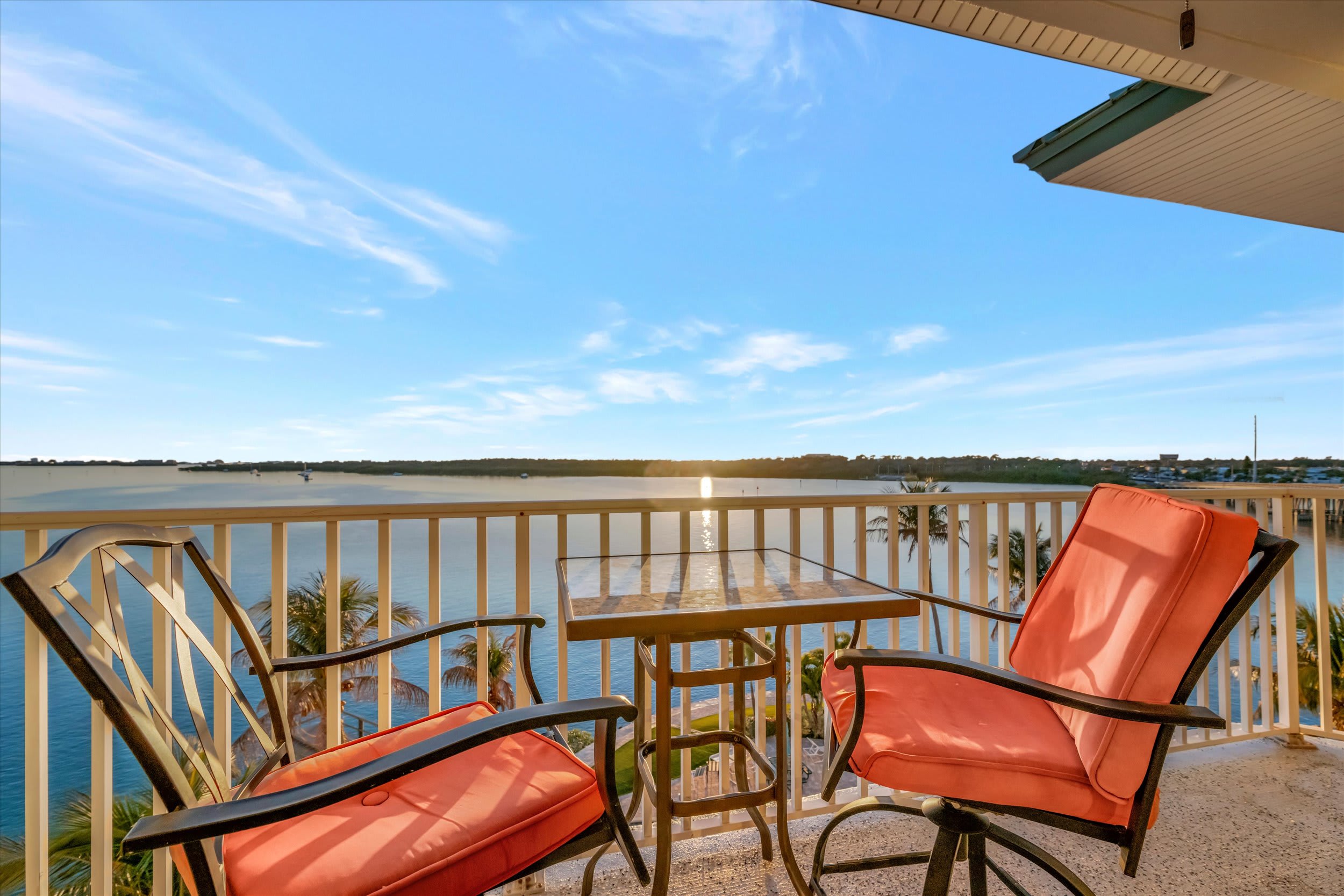 Waterview Condo & Balcony | Heated Pool & Hot Tub — St. Petersburg, FL — vacation rental