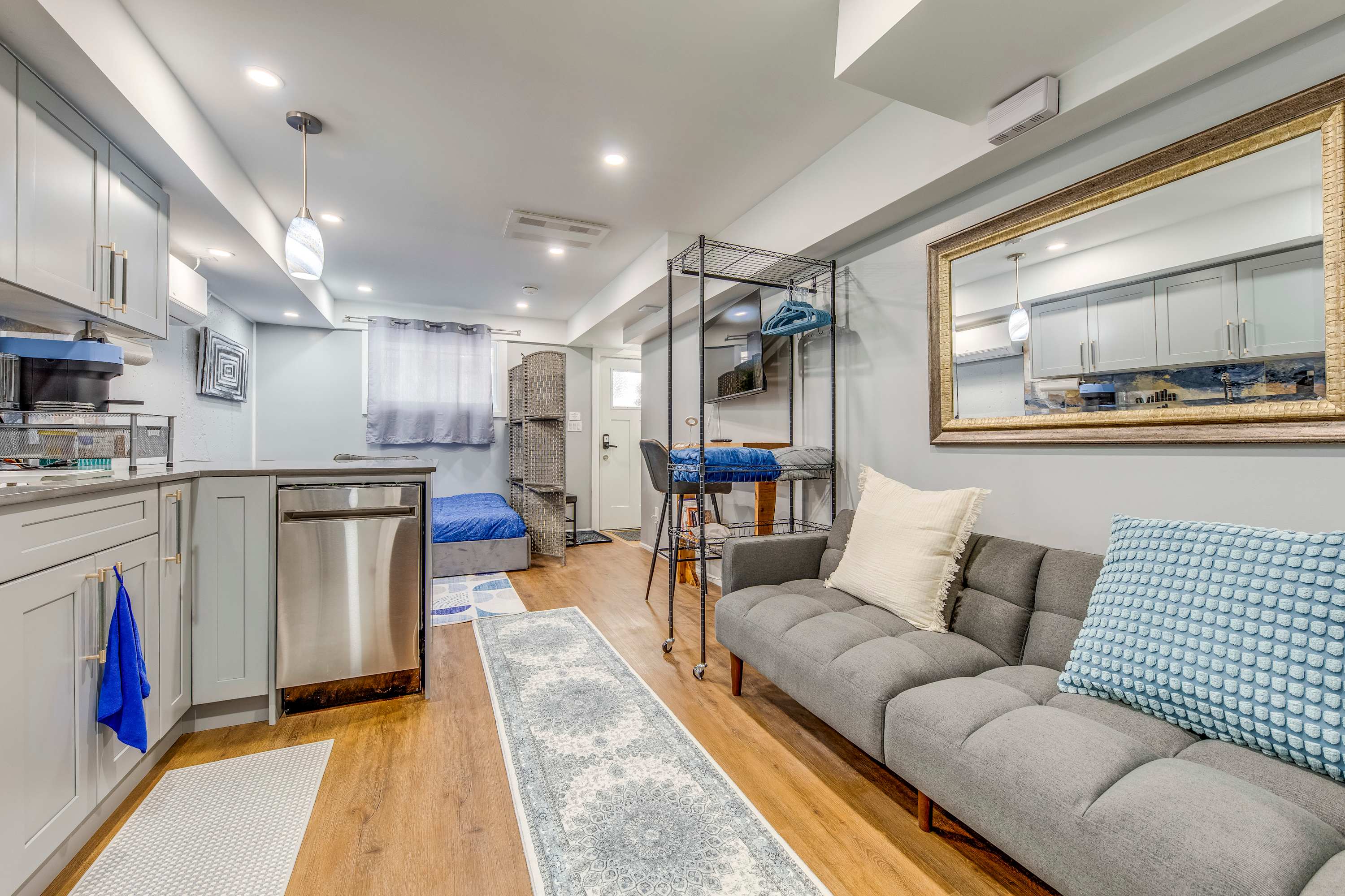 Distillery Laneway Suite