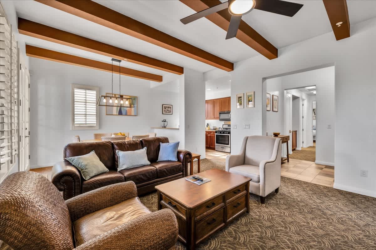 Poolside Greens 2BR Legacy Villa - Photo 3