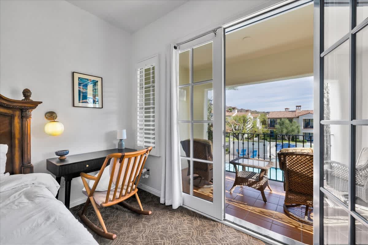 View 10