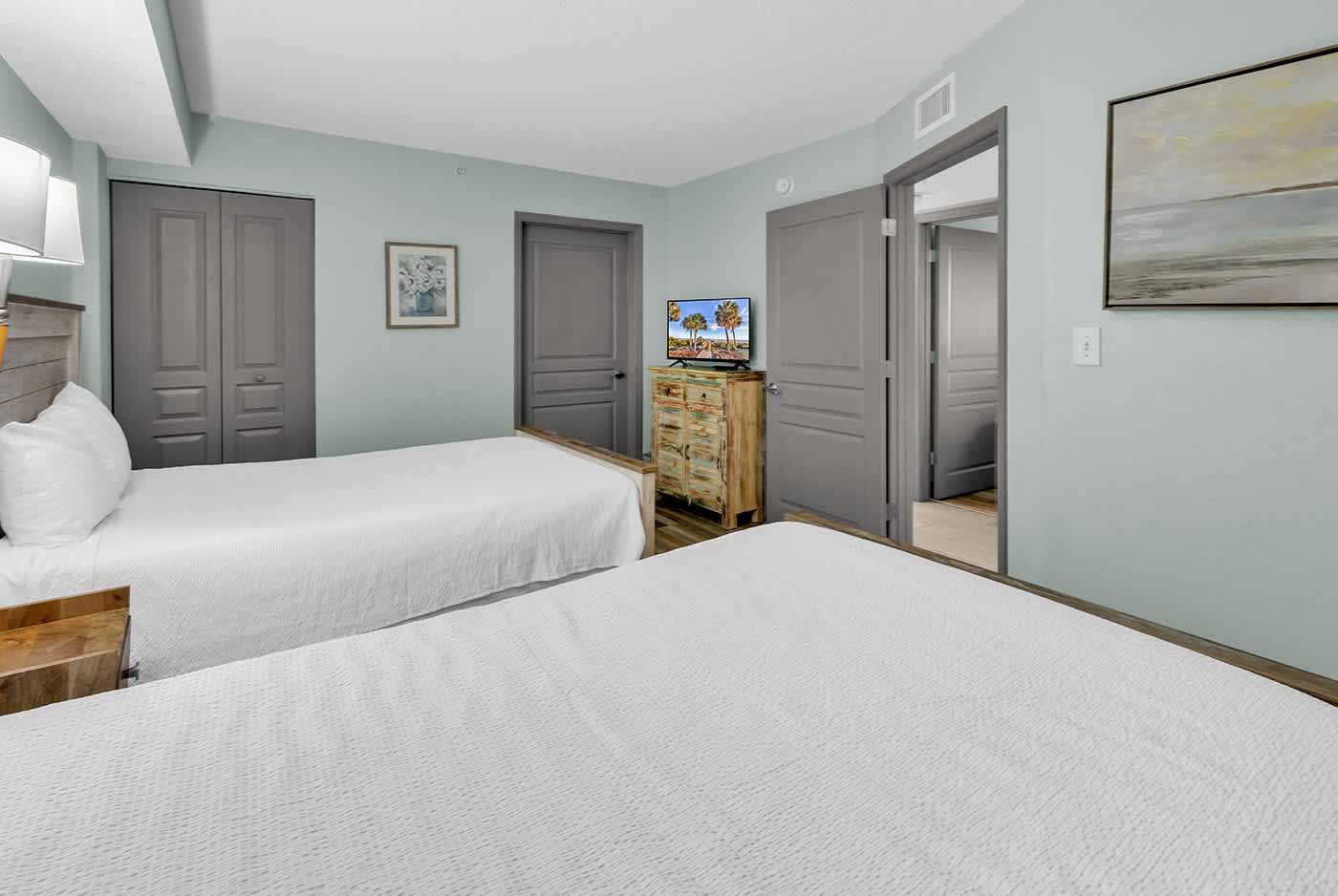 Family Friendly Oceanfront 3BR with Pools Hot Tubs | Photo 18