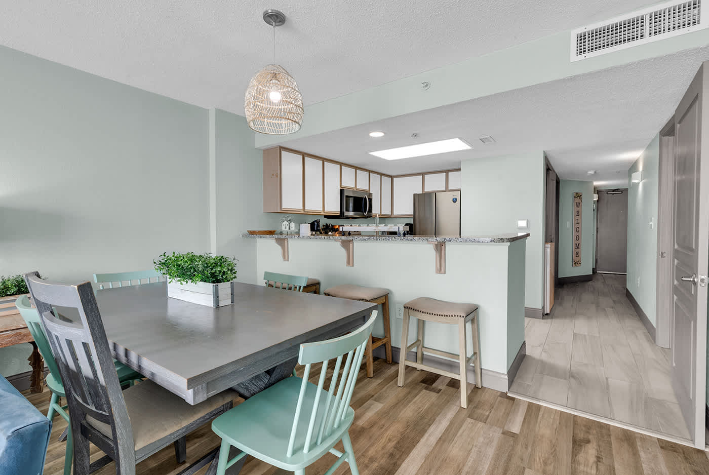 Family Friendly Oceanfront 3BR with Pools Hot Tubs | Photo 6