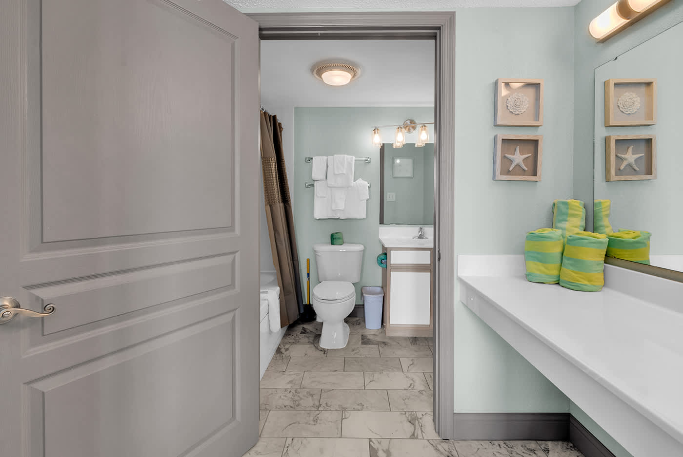 Family Friendly Oceanfront 3BR with Pools Hot Tubs | Photo 14