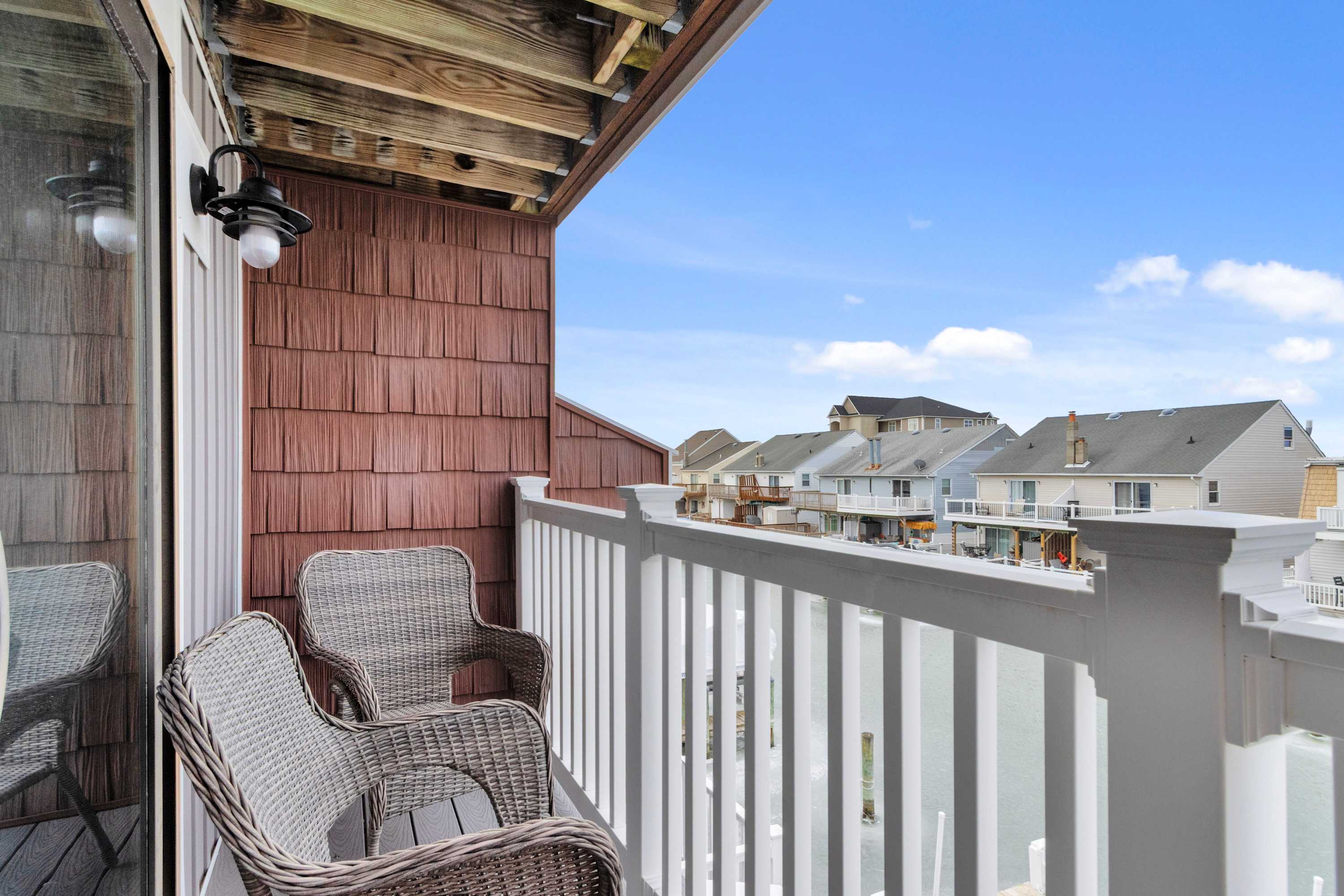 Harbour Bay 5, Beautiful 3BR Modern Bayside Townhome, Quiet!
