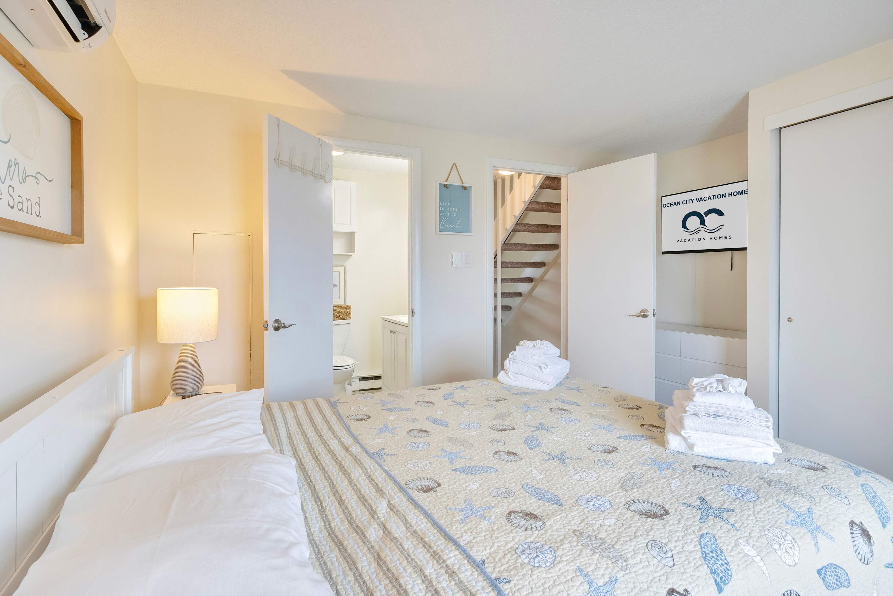 Harbour Bay 5, Beautiful 3BR Modern Bayside Townhome, Quiet!