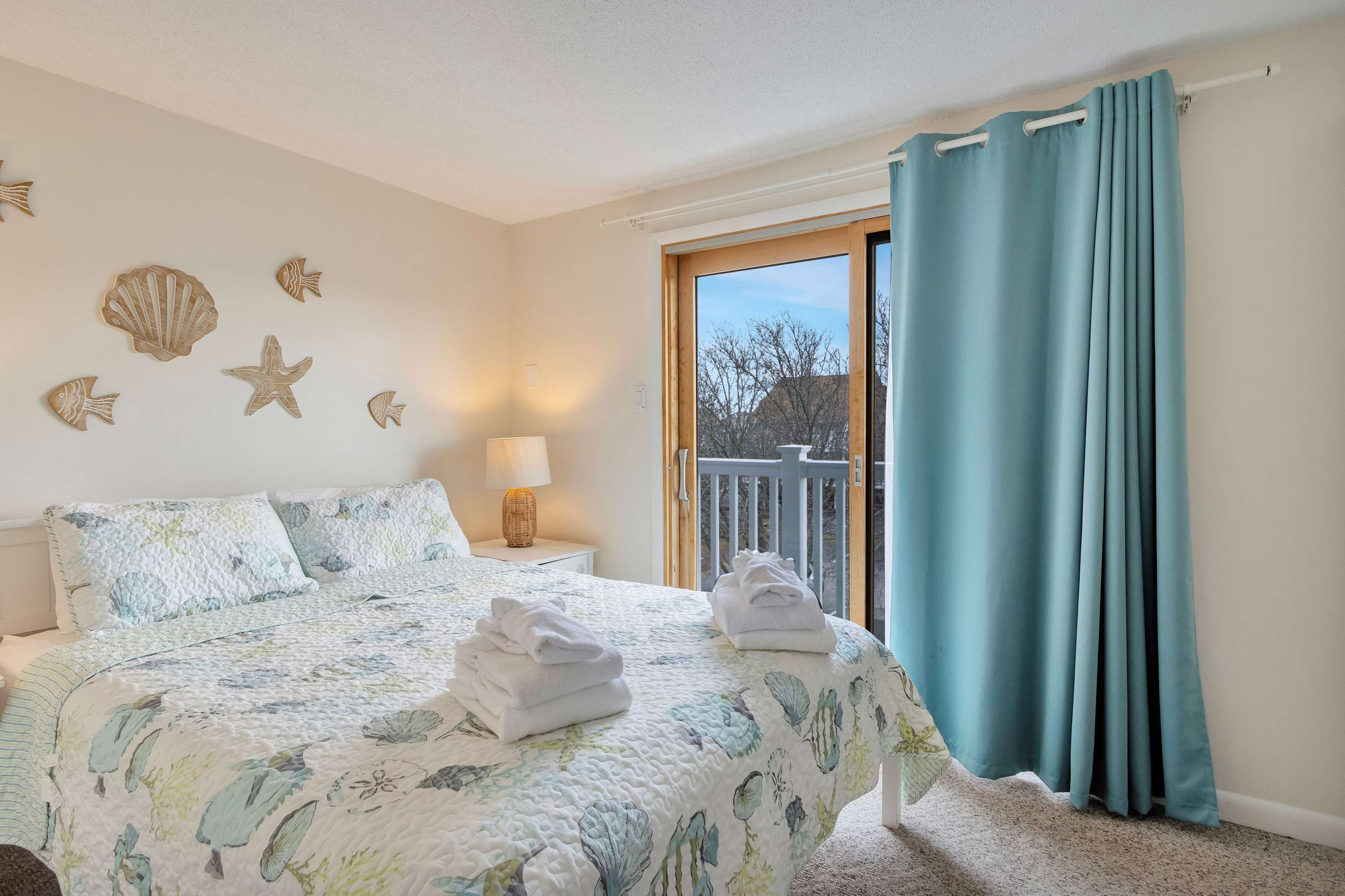 Harbour Bay 5, Beautiful 3BR Modern Bayside Townhome, Quiet!