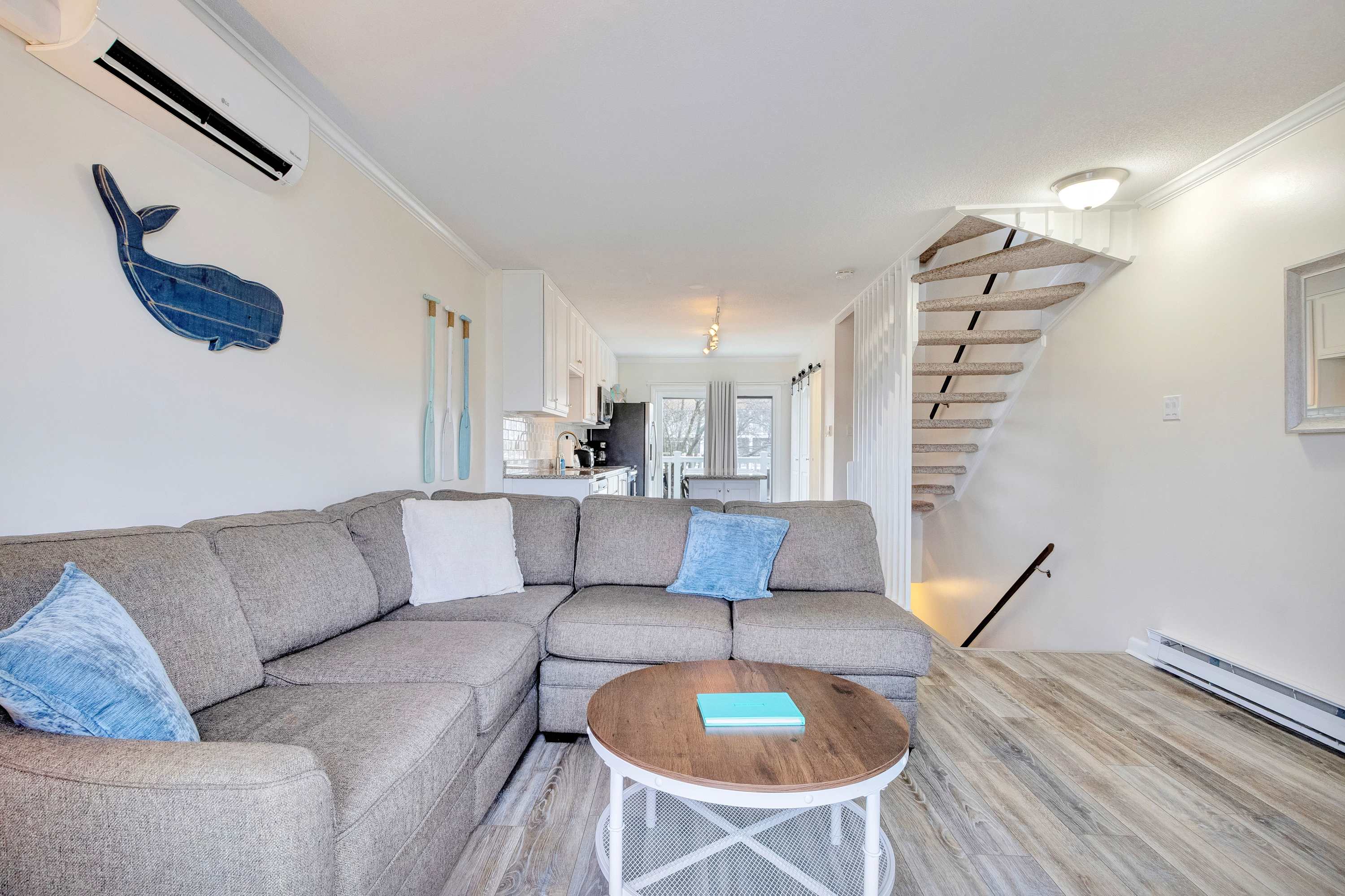 Harbour Bay 5, Beautiful 3BR Modern Bayside Townhome, Quiet!
