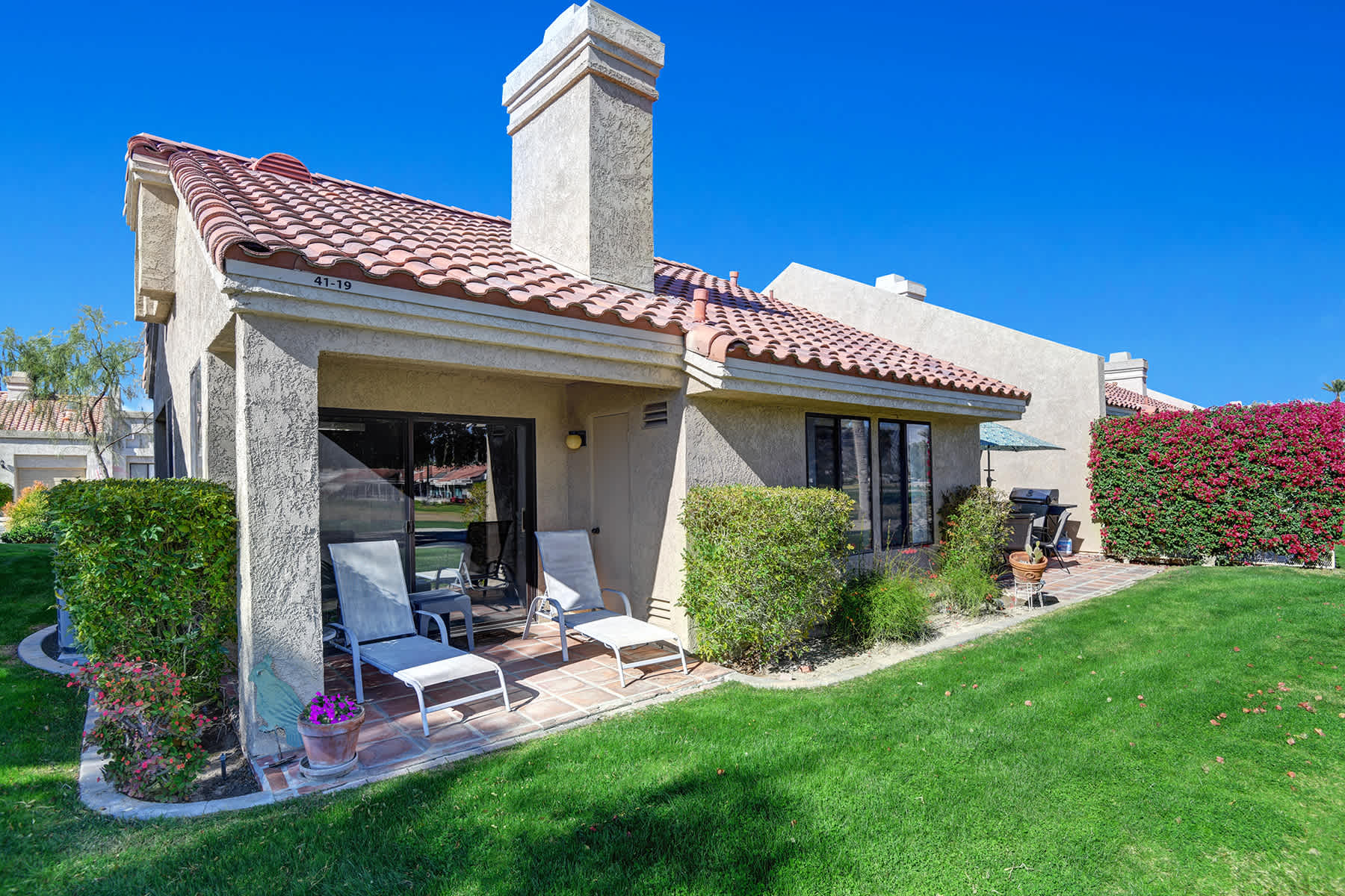 Single-level gem with BBQ|Access to pool|Spa|Golf 6
