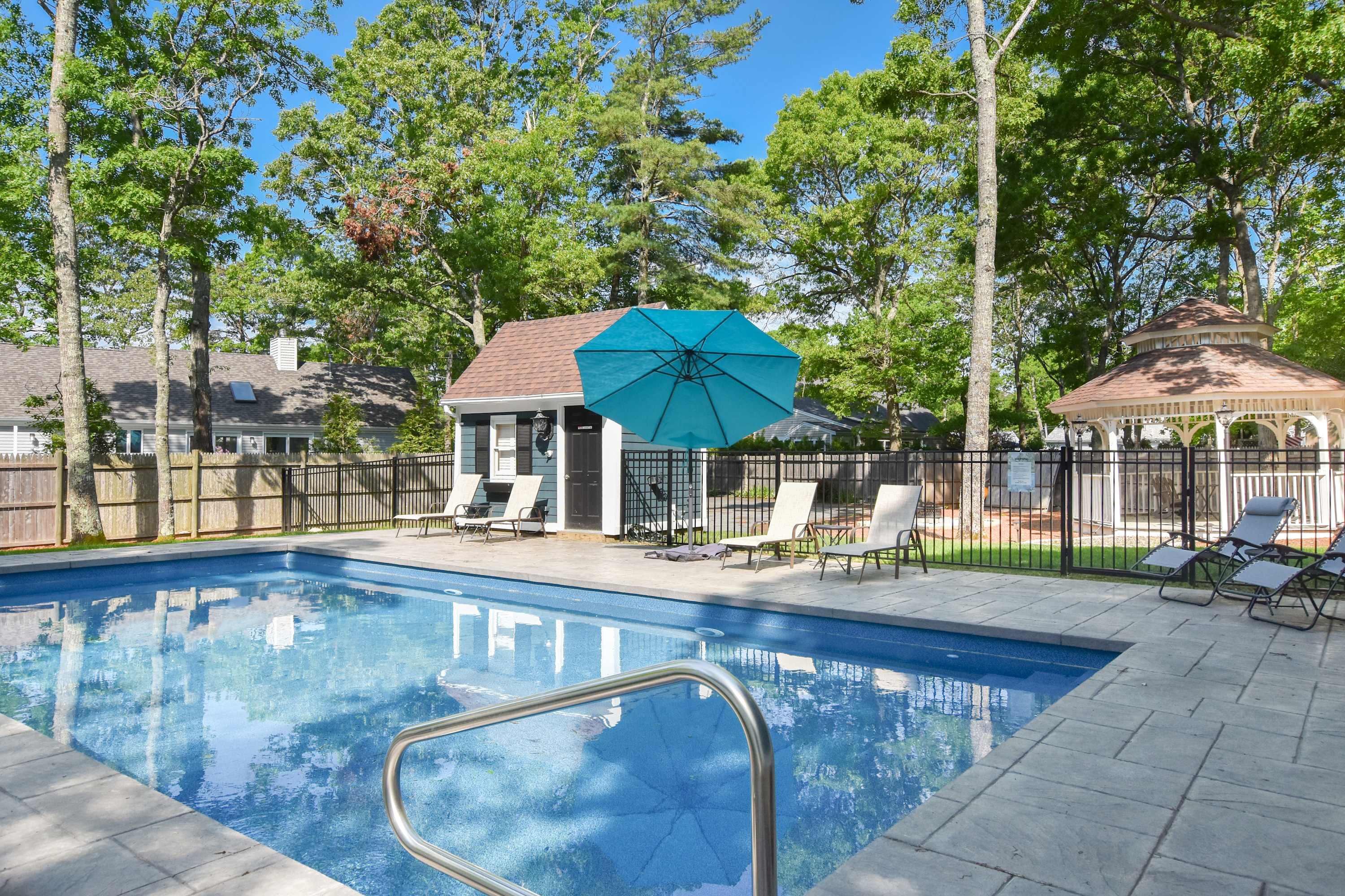 Private Pool, Central AC, Dog Friendly! — Barnstable, MA — vacation rental