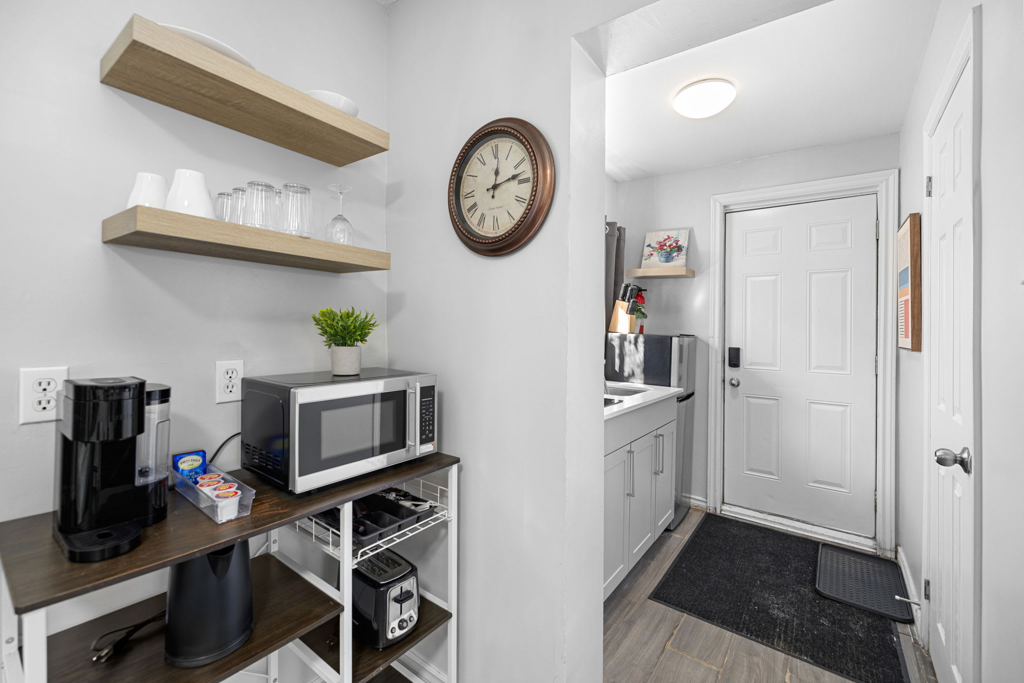 Compact kitchen with everything you need