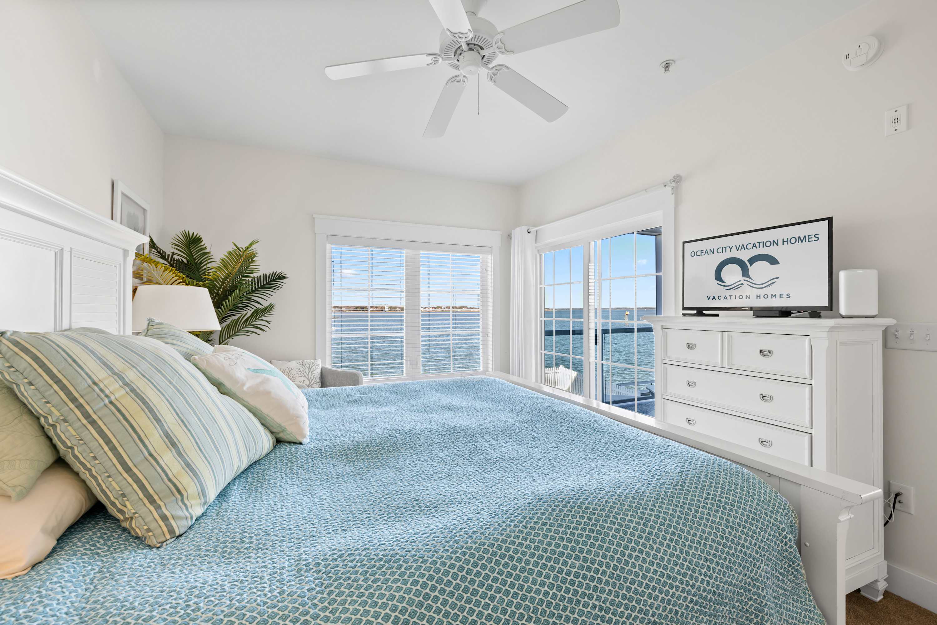 Bayview Grand 102