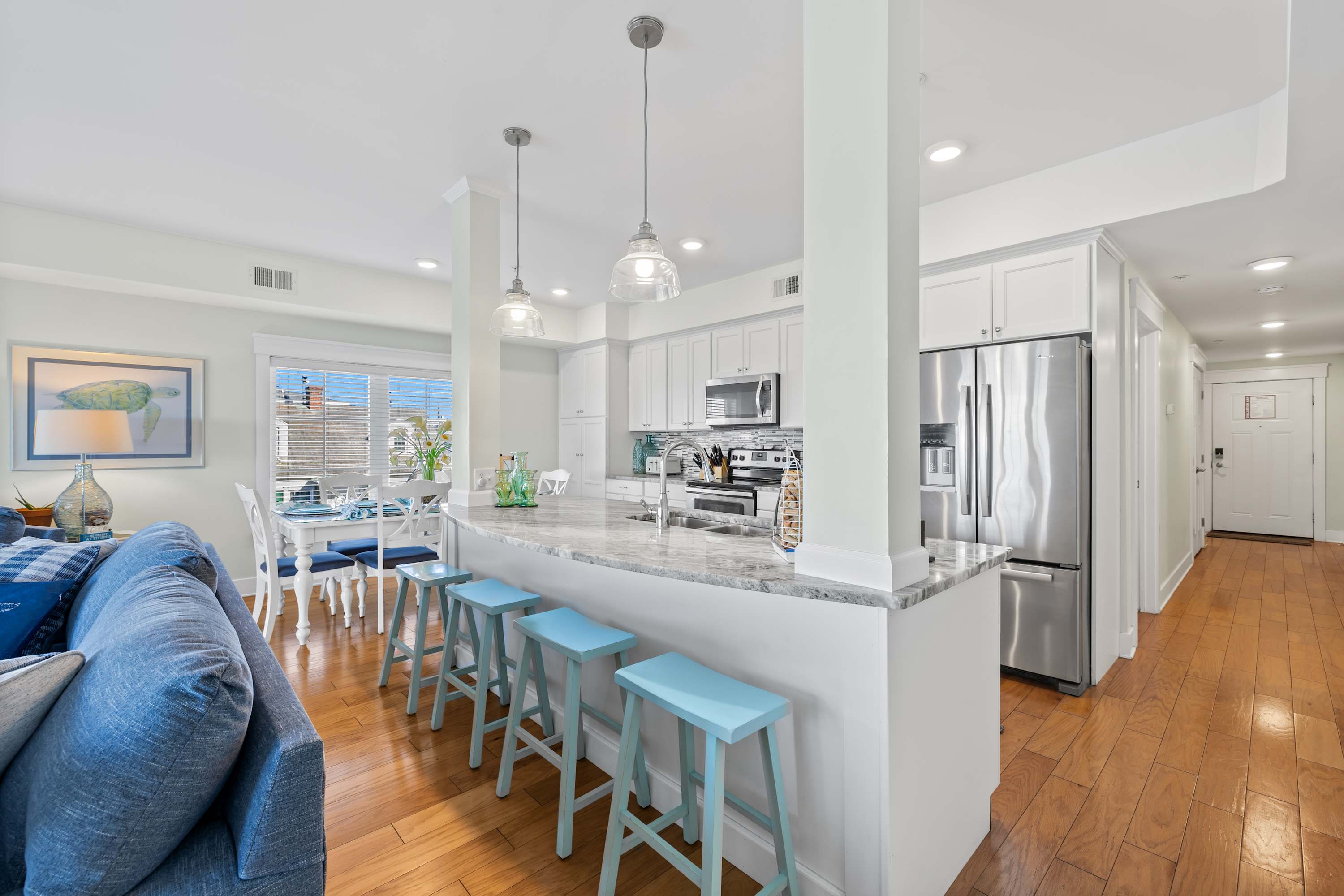 Bayview Grand 102