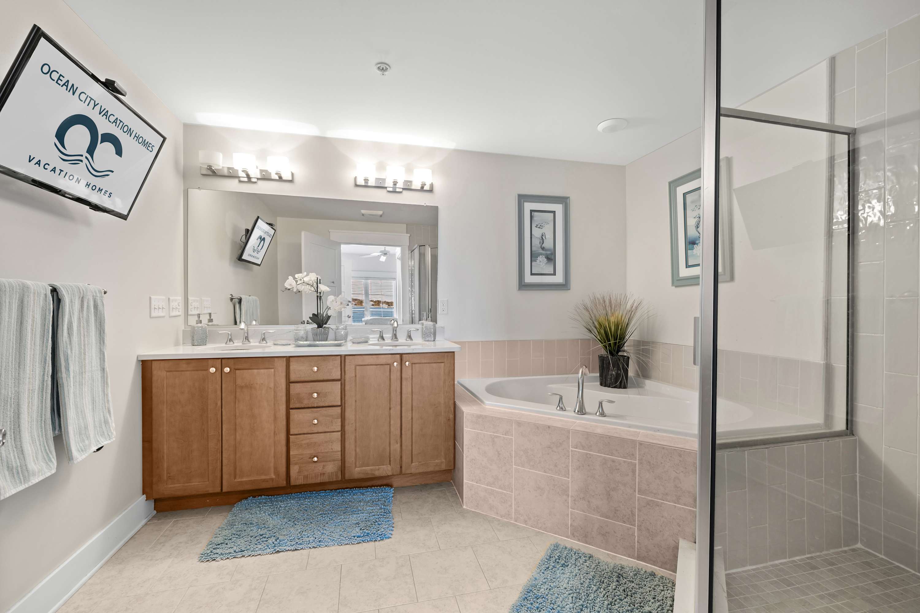 Bayview Grand 102