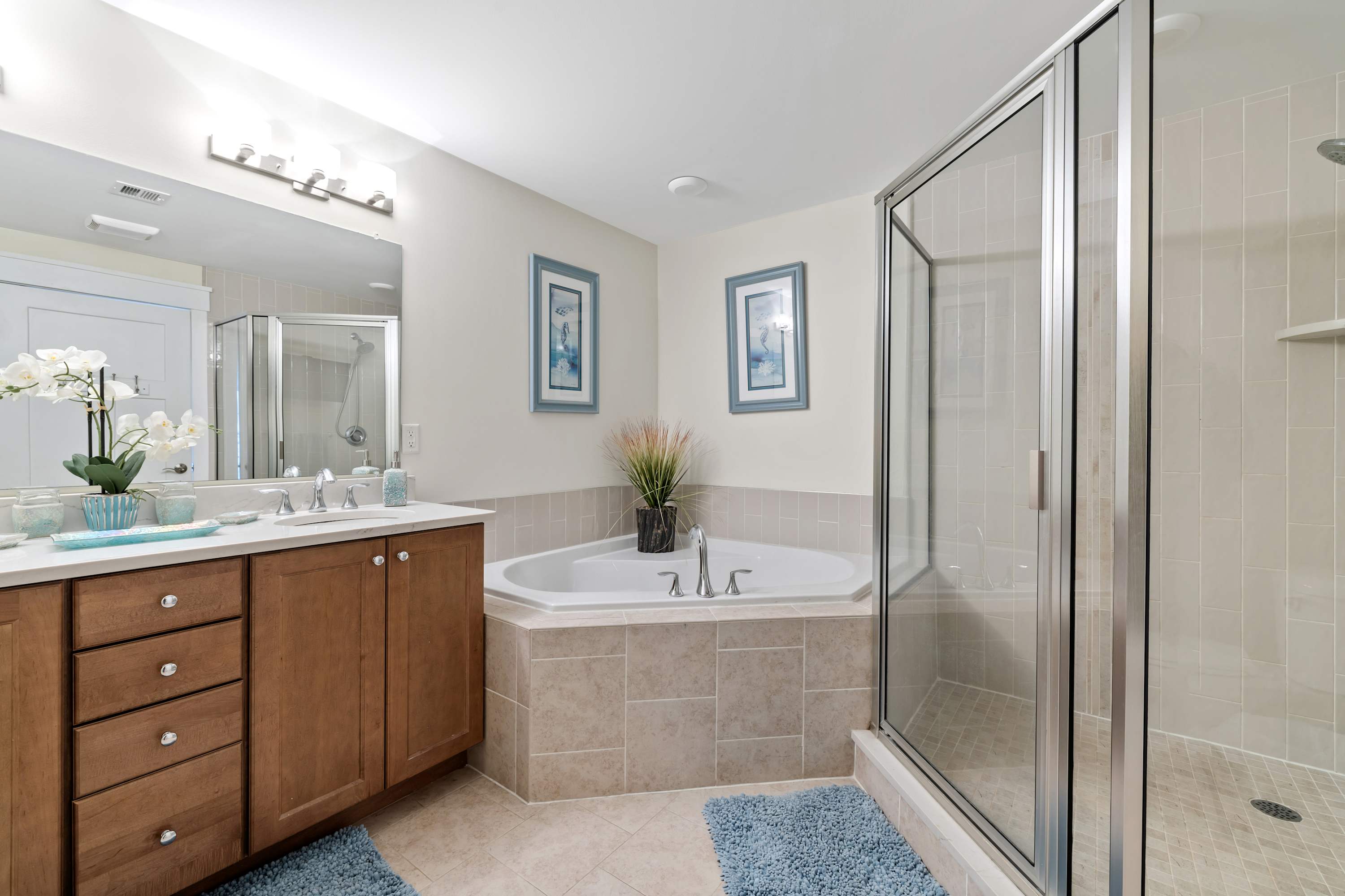 Bayview Grand 102
