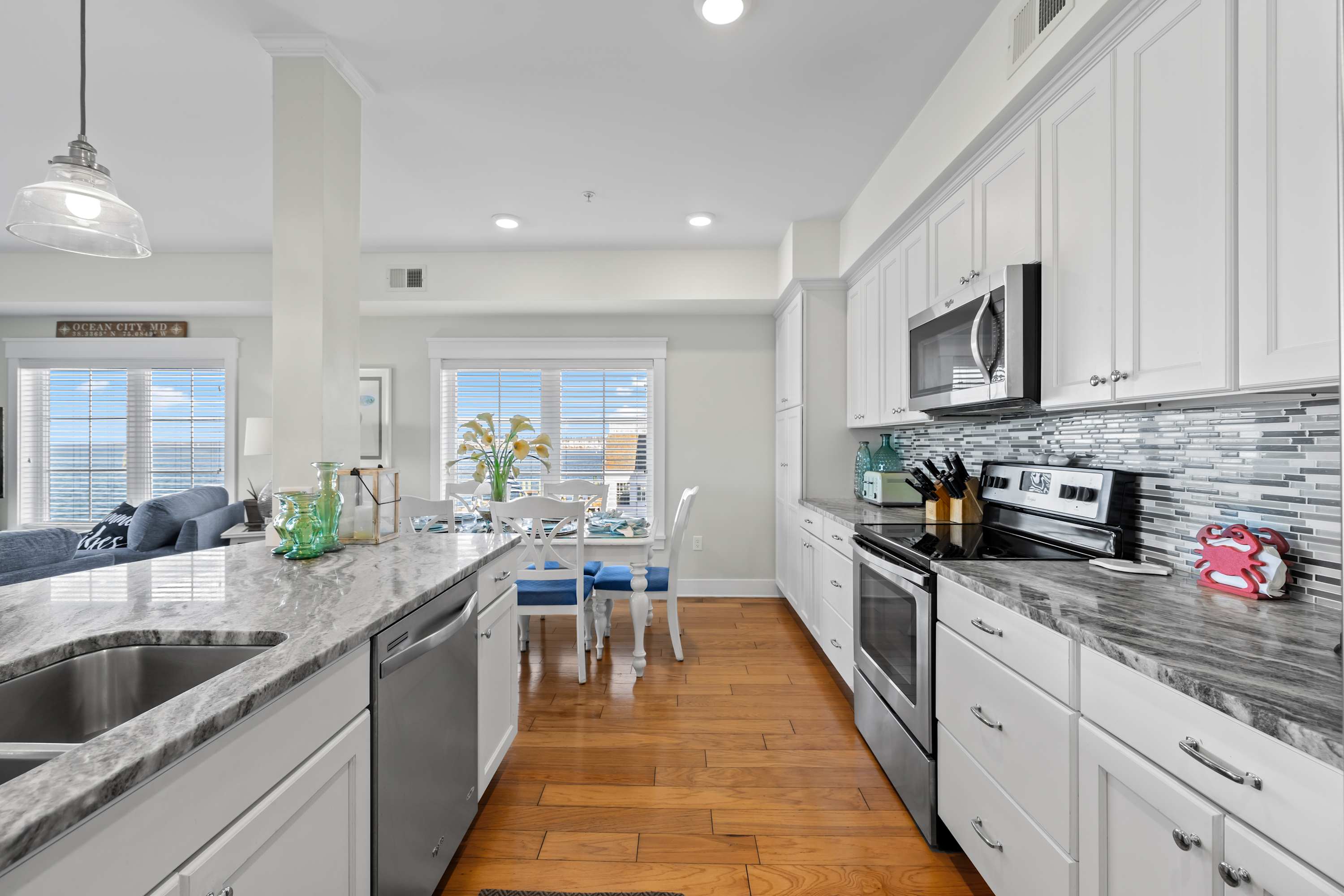 Bayview Grand 102