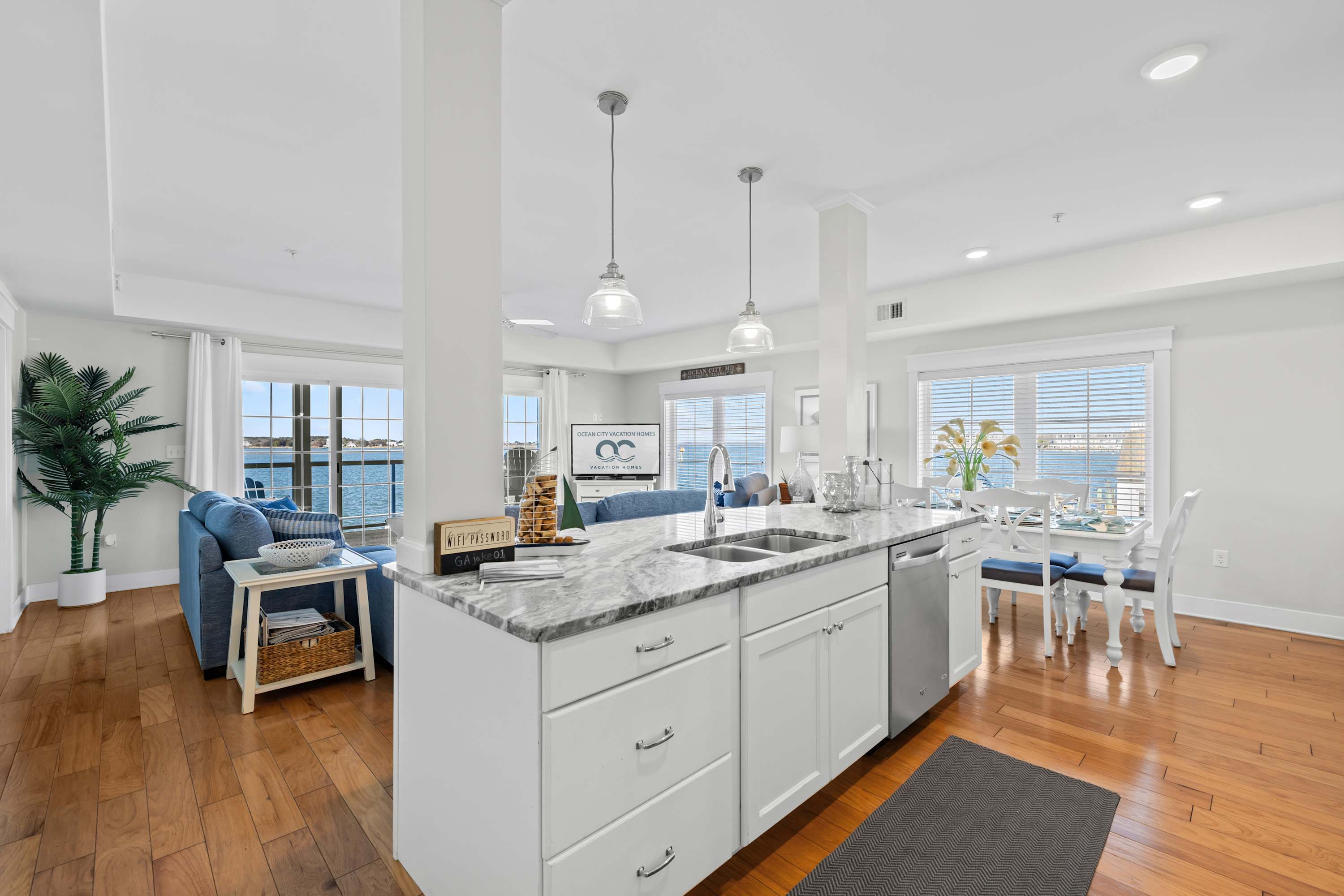 Bayview Grand 102