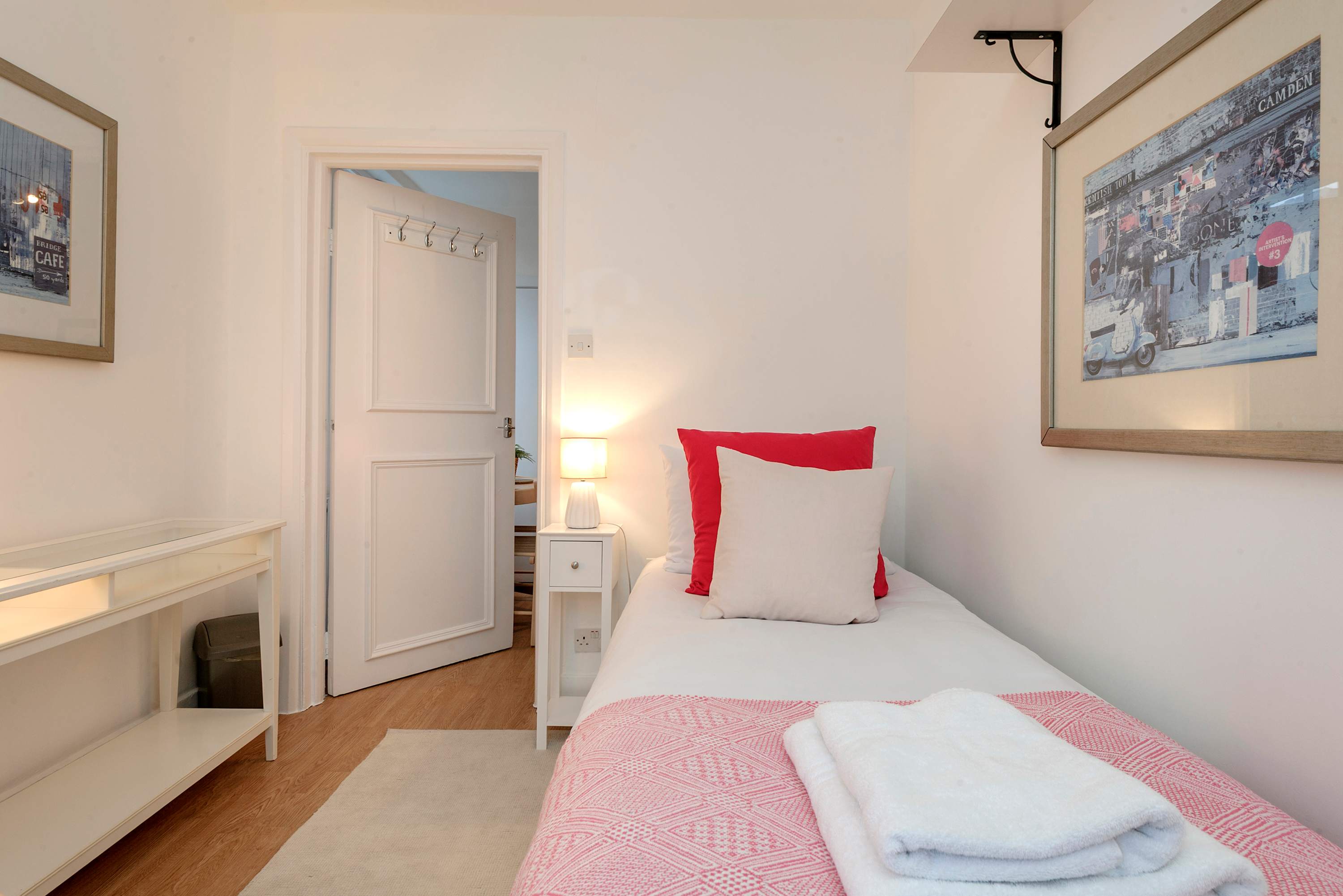 Stylish 2 bed - Tower Hamlets in 24 Cressy House, Hannibal Road E1 3JD - Property image 12 - VivreStays