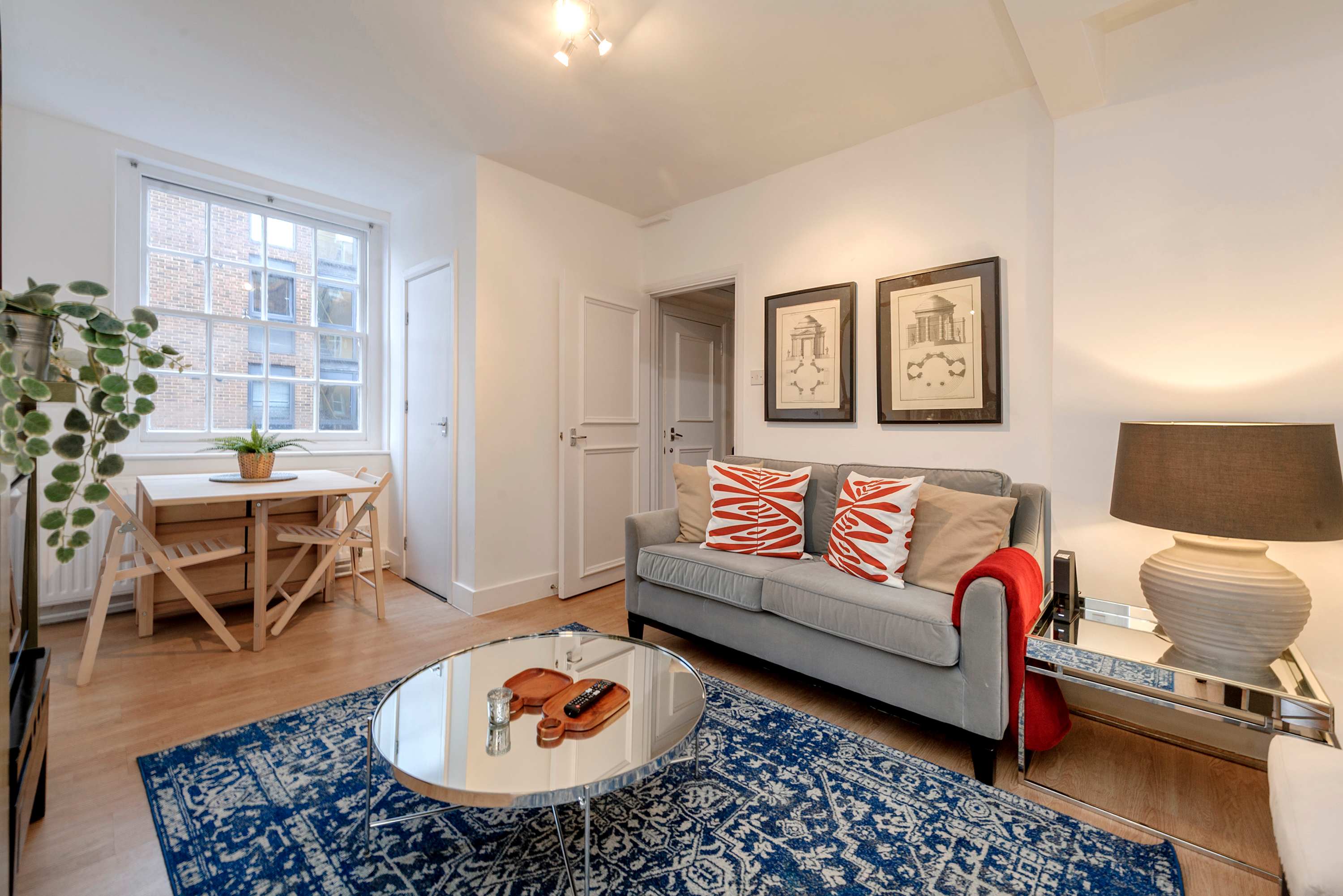 Stylish 2 bed - Tower Hamlets in 24 Cressy House, Hannibal Road E1 3JD - Property image 3 - VivreStays