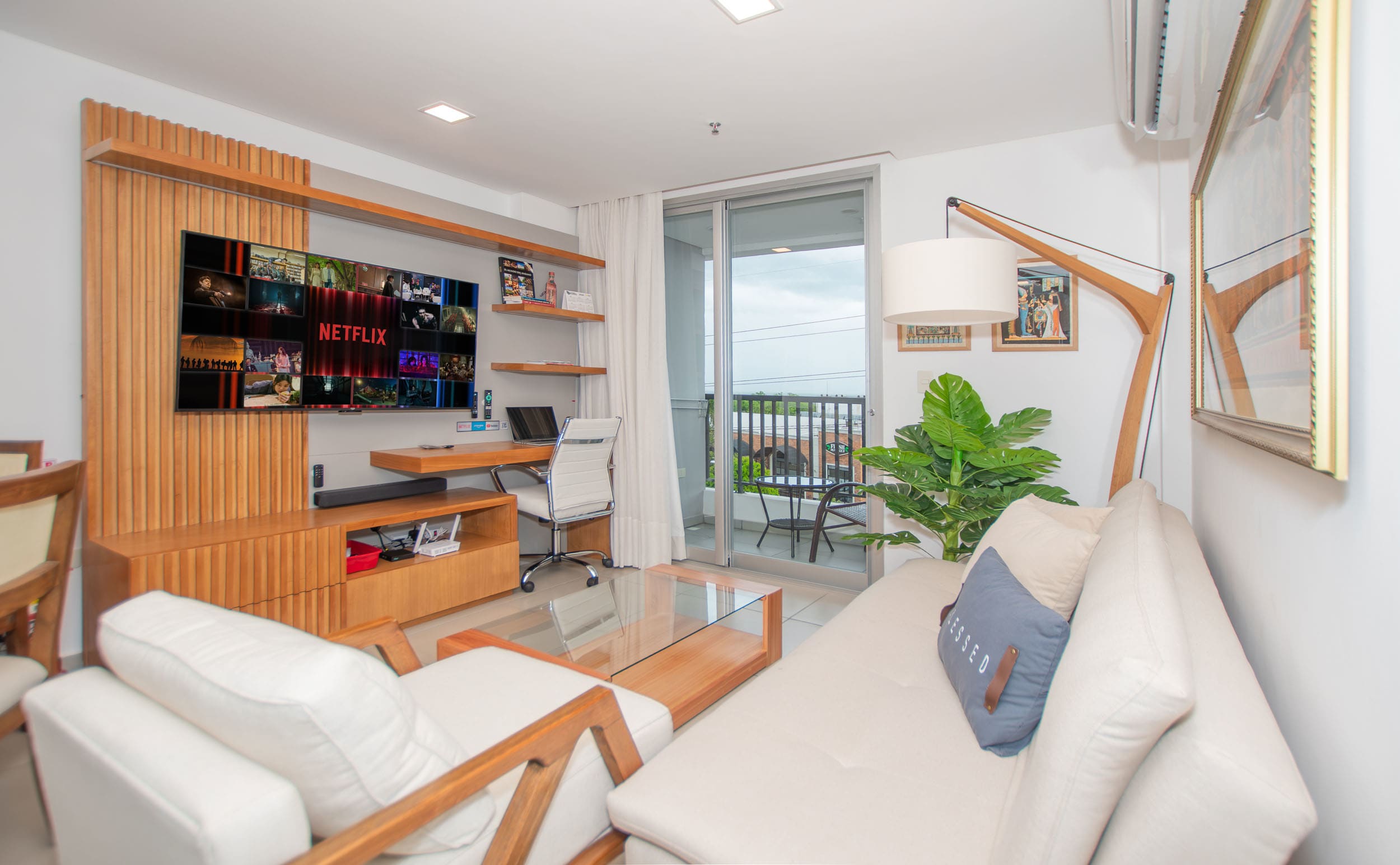 Urban Comfort 1-Bedroom at Centric Félix Bogado