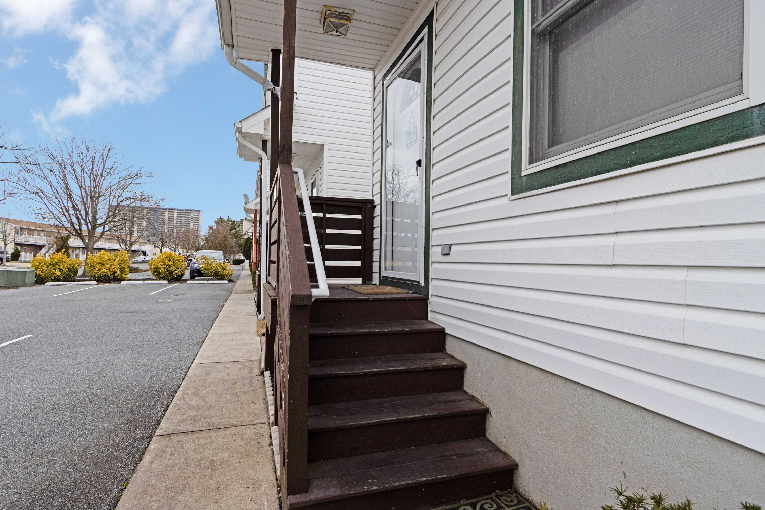 Captain Quarters 3BR Townhome